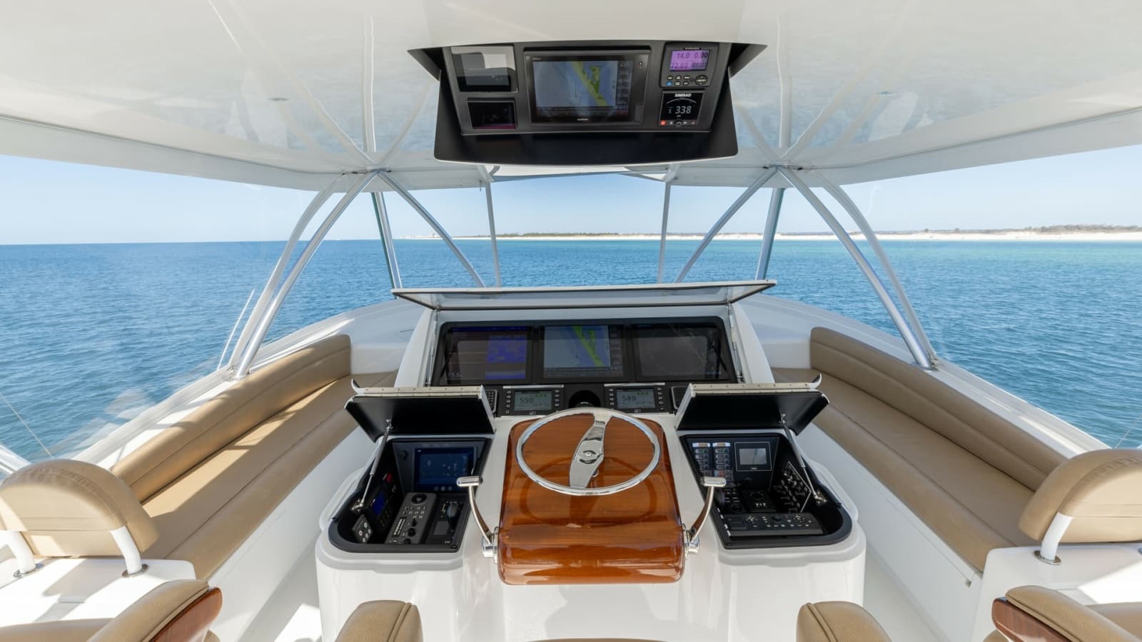 2019 Viking 68 Convertible - Photo 2
