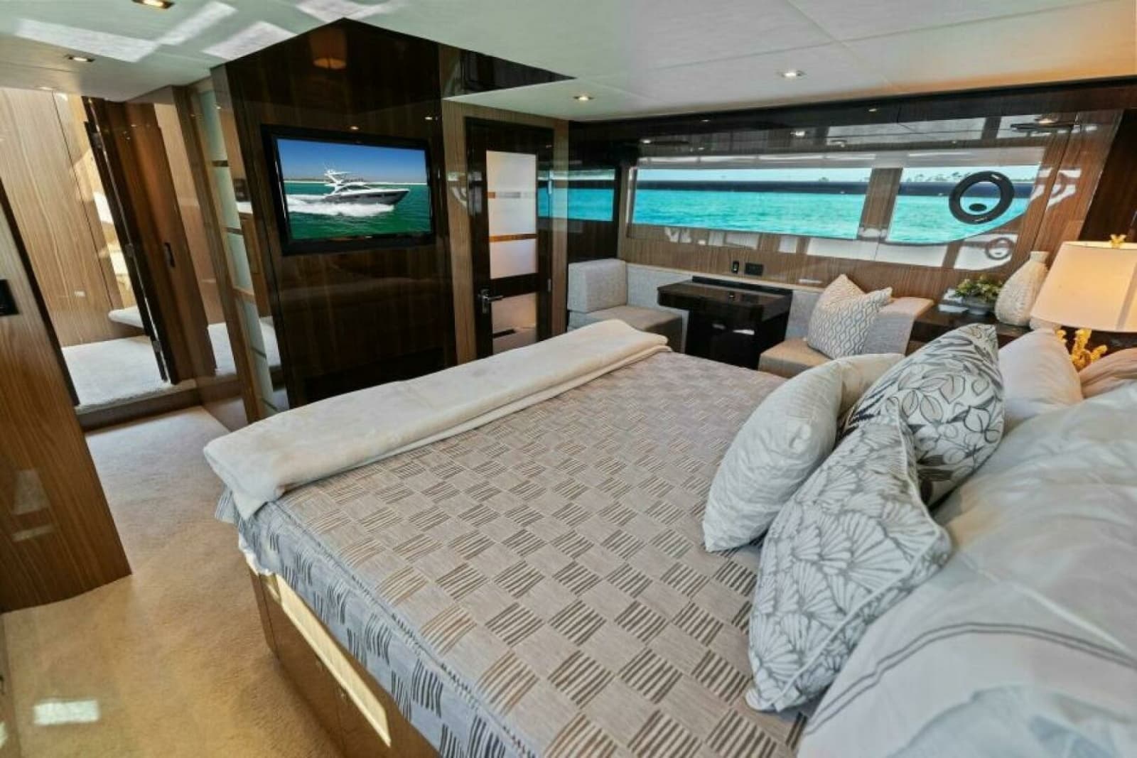 2023 Cruisers Yachts 60 Cantius Fly - Photo 19