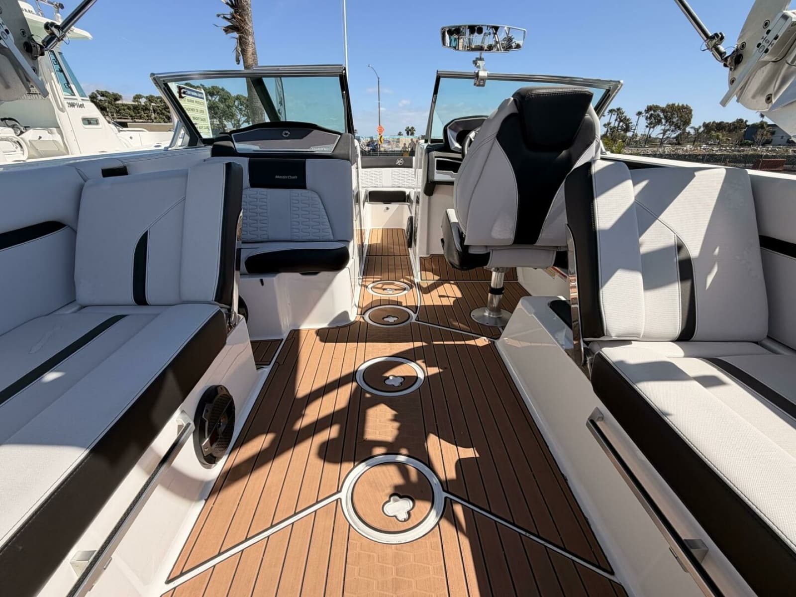 2021 Mastercraft X24 - Photo 4