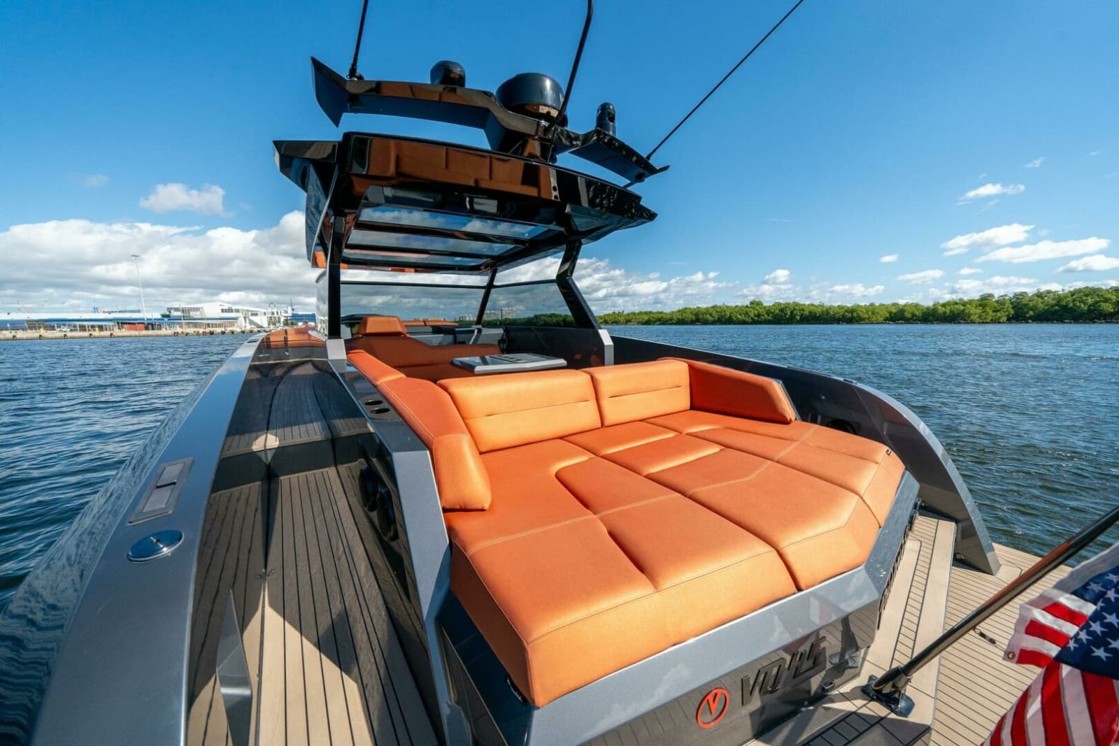 2022 Vanquish Yachts VQ45 - Photo 3
