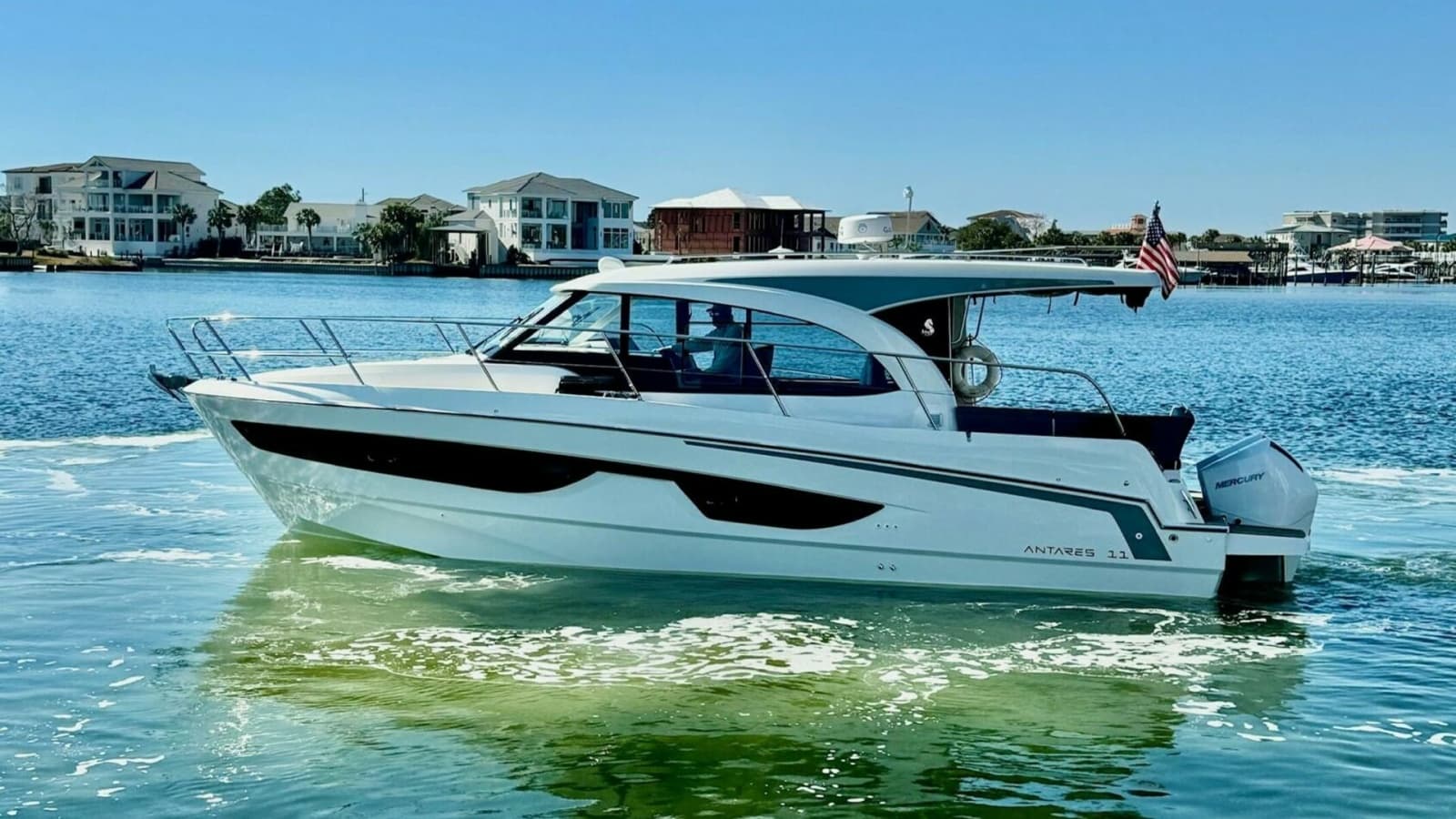 2022 Beneteau Antares 11 - Photo 25