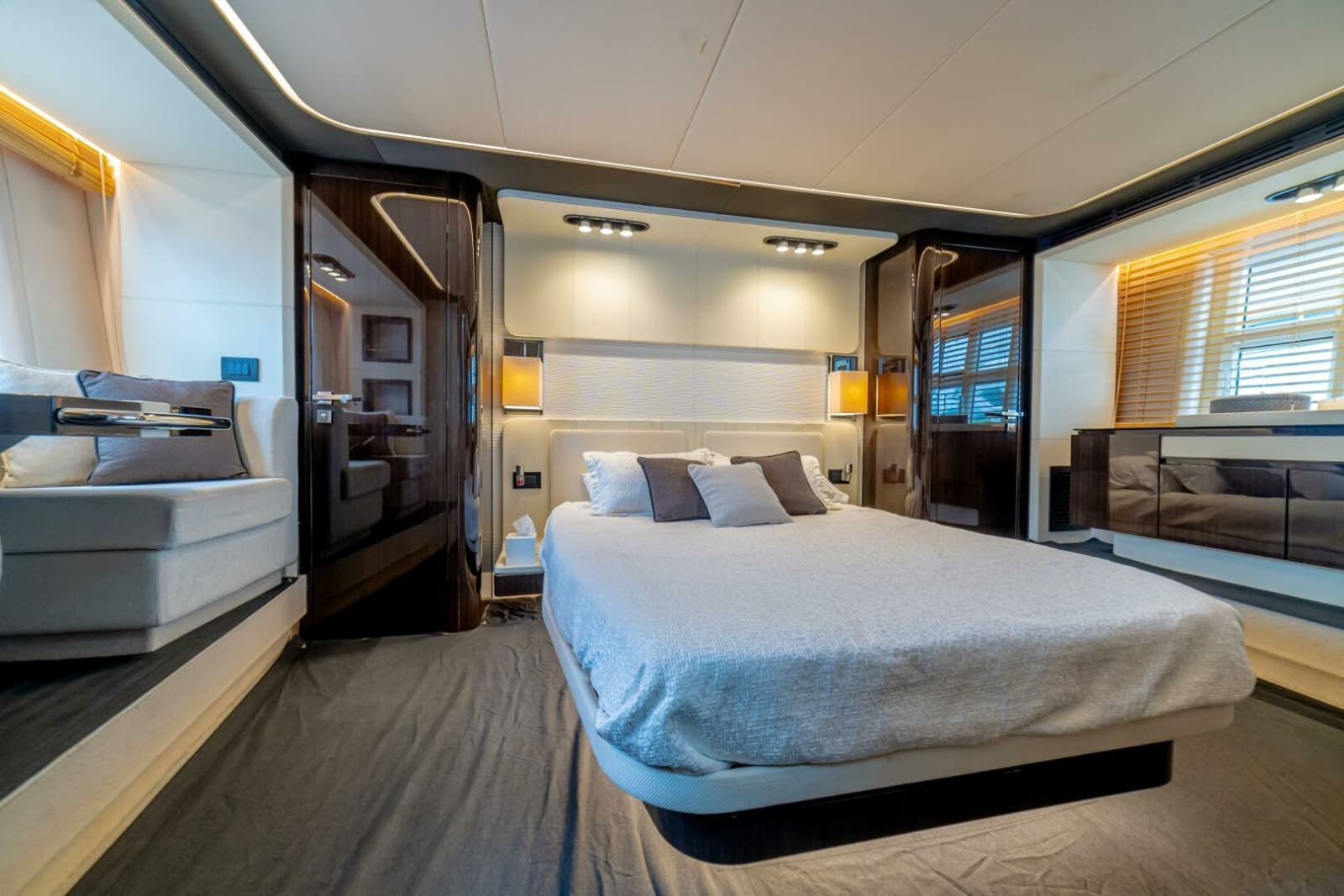 2017 Azimut 77S - Photo 91