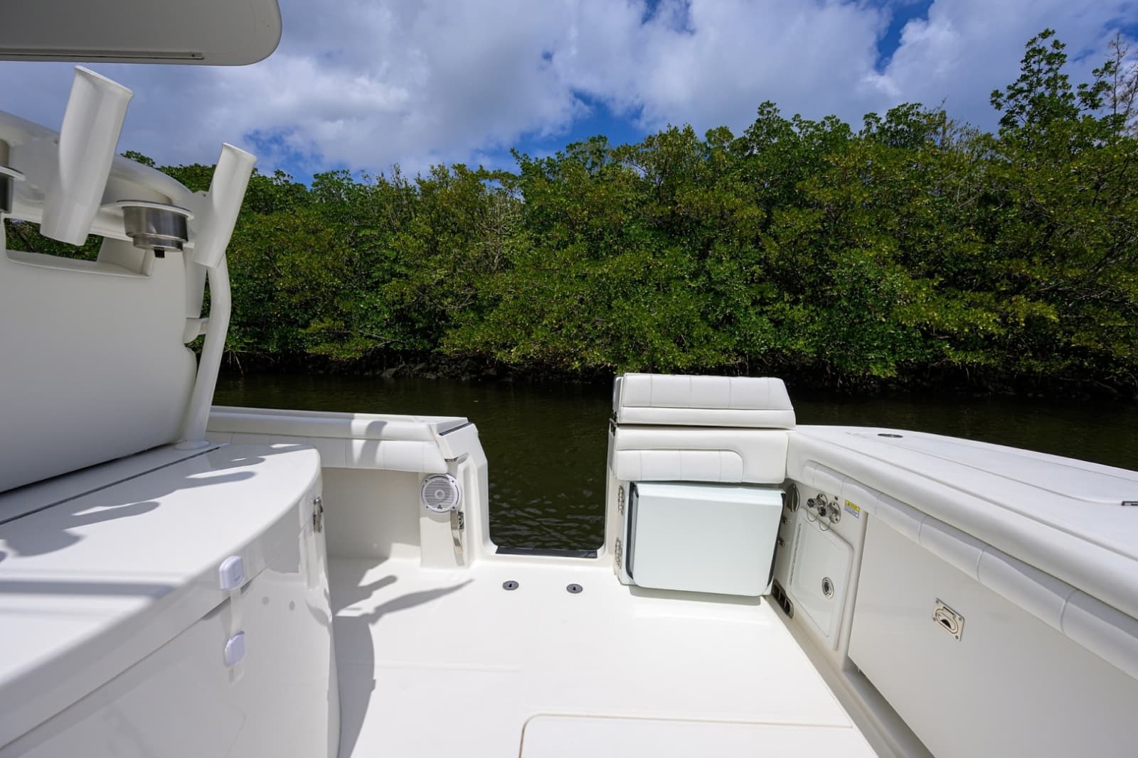 2019 Regulator 31 Center Console - Photo 43