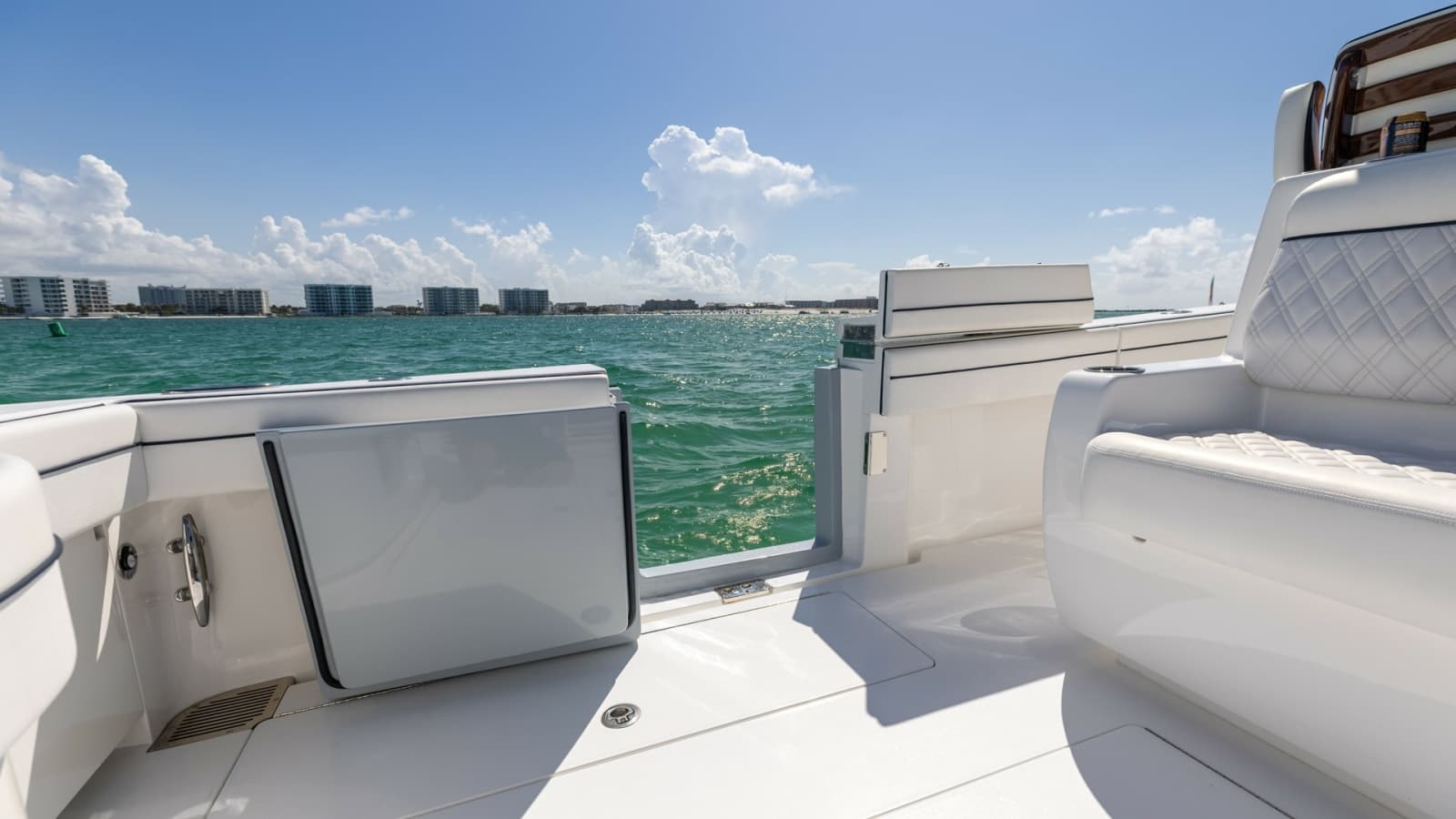 2025 Valhalla Boatworks V-41 Center Console - Photo 15