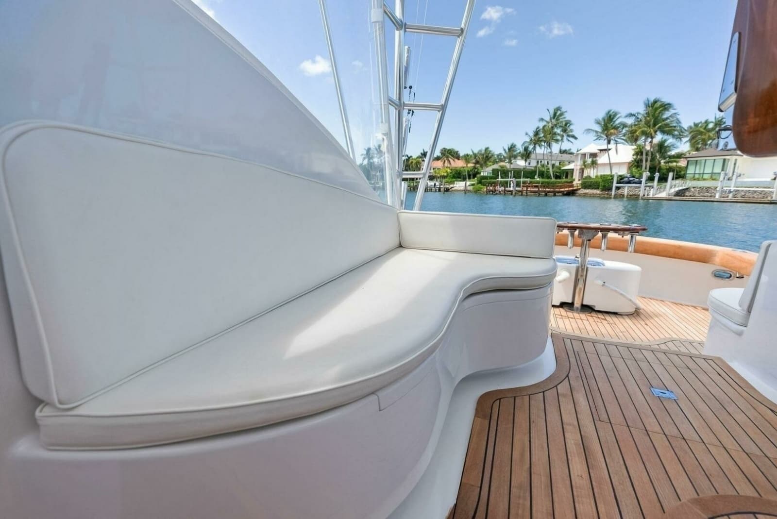 2018 Custom Carolina 35 Express - Photo 29