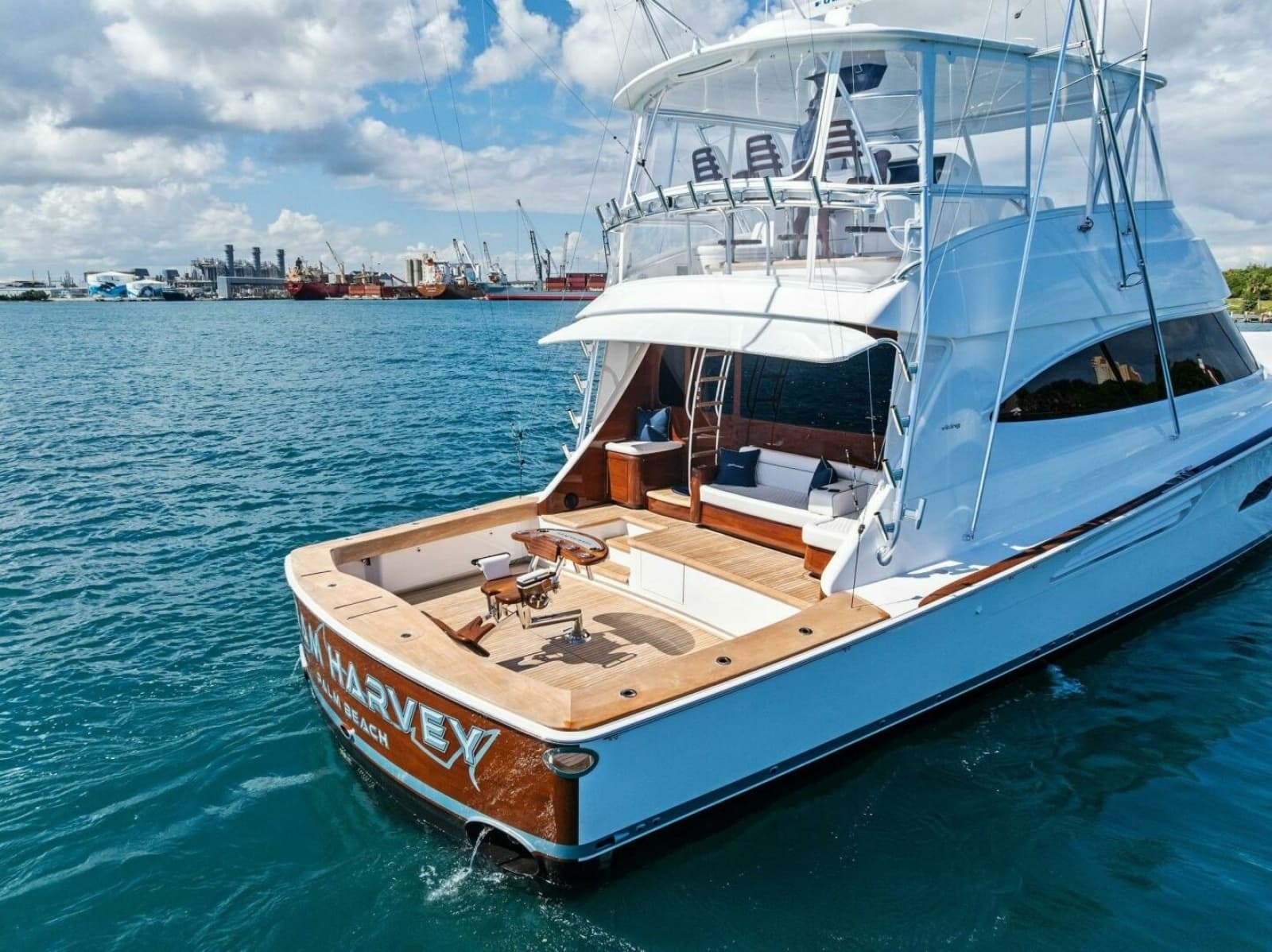 2026 Viking 82 Convertible - Photo 373