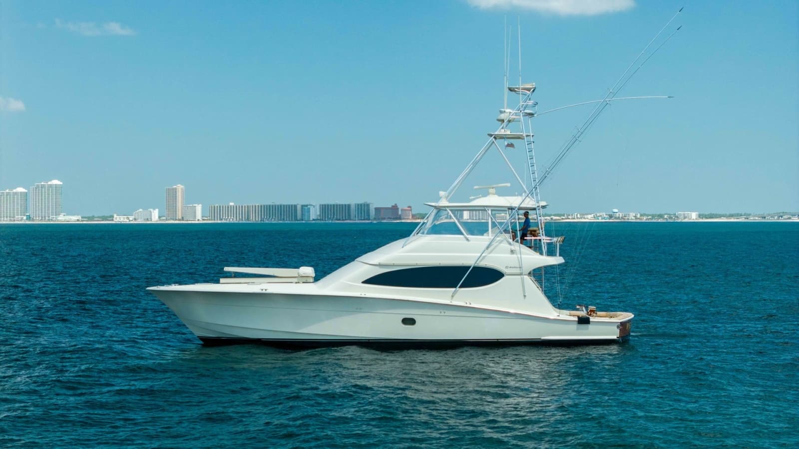 2007 Hatteras 68 Convertible - Photo 55