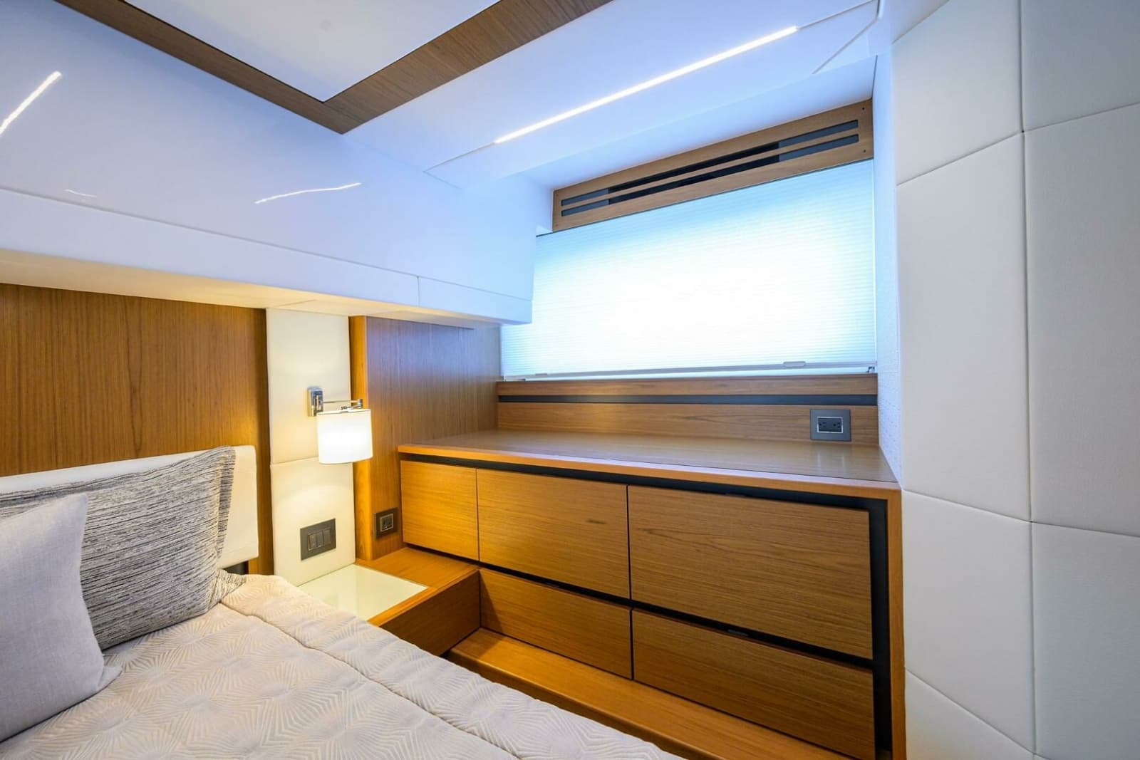 2023 Tiara Yachts C49 - Photo 21