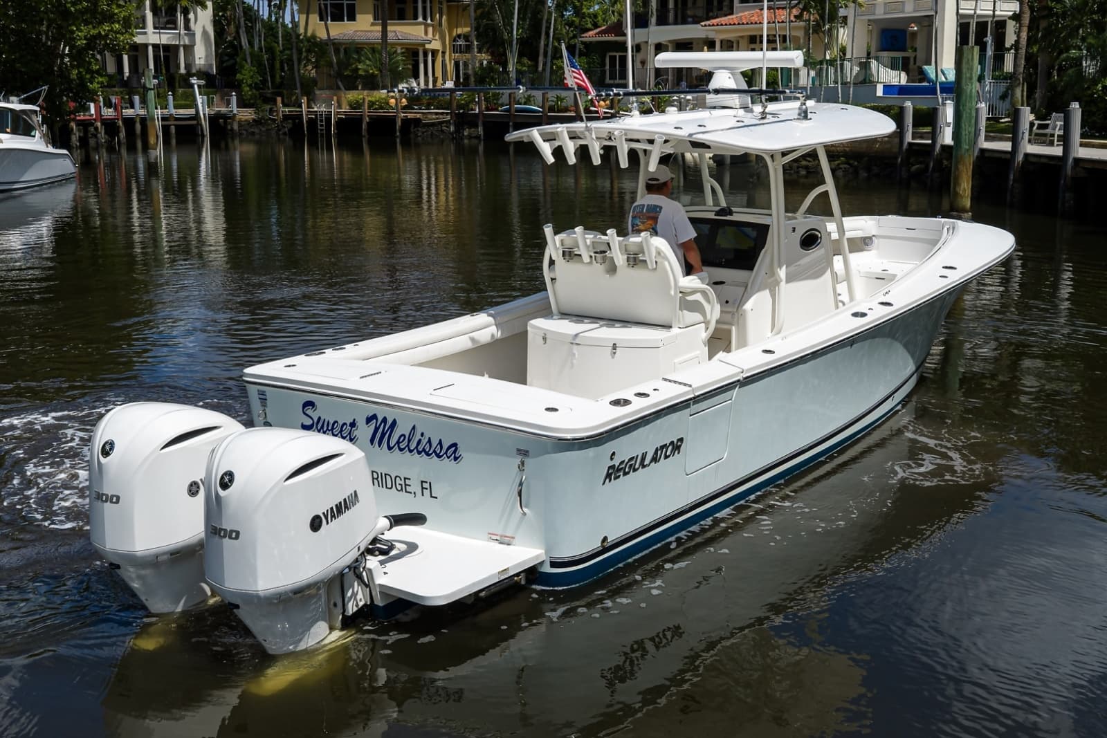 2019 Regulator 31 Center Console - Photo 6