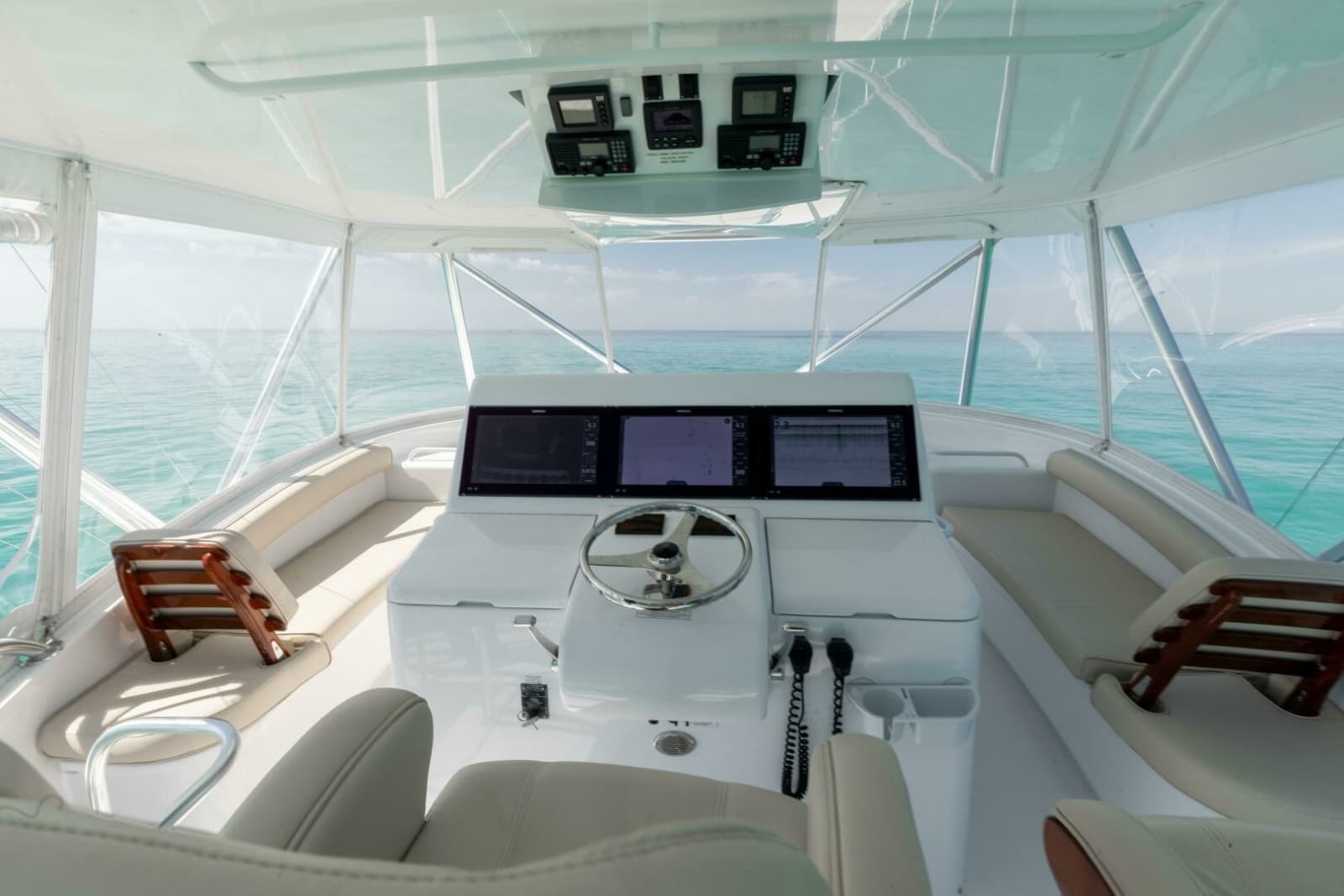 2016 Hatteras GT60 - Photo 47