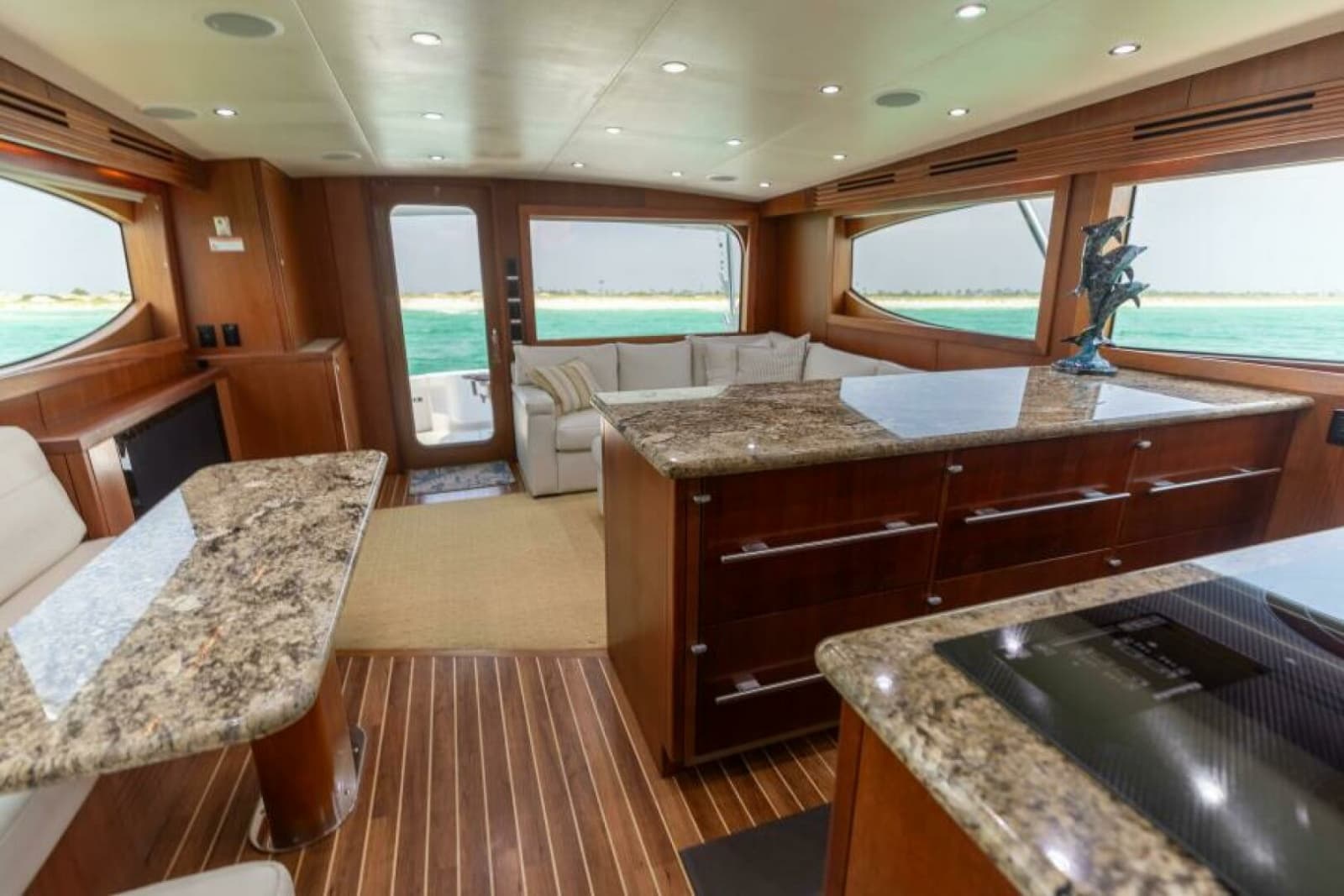 2008 Hatteras 60 Convertible - Photo 9