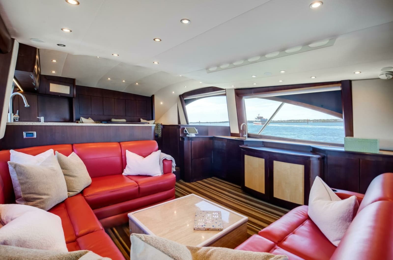 2015 Ocean Yachts 64 Convertible - Photo 4