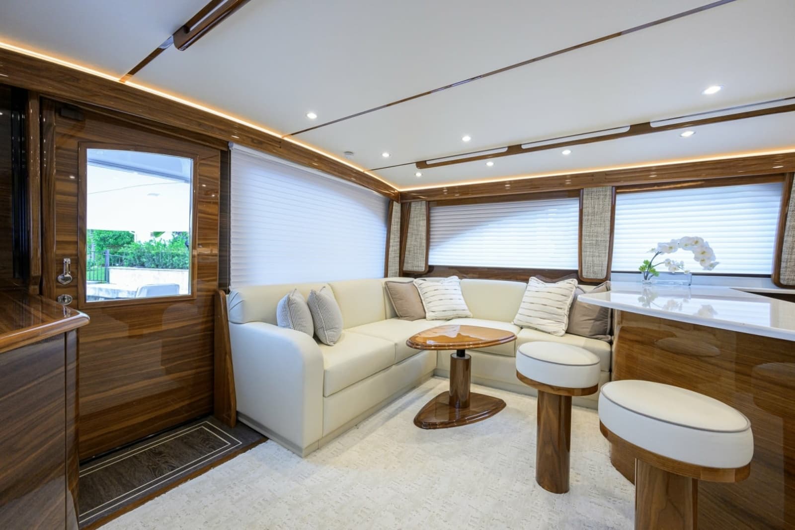 2024 Viking 54 Convertible - Photo 3