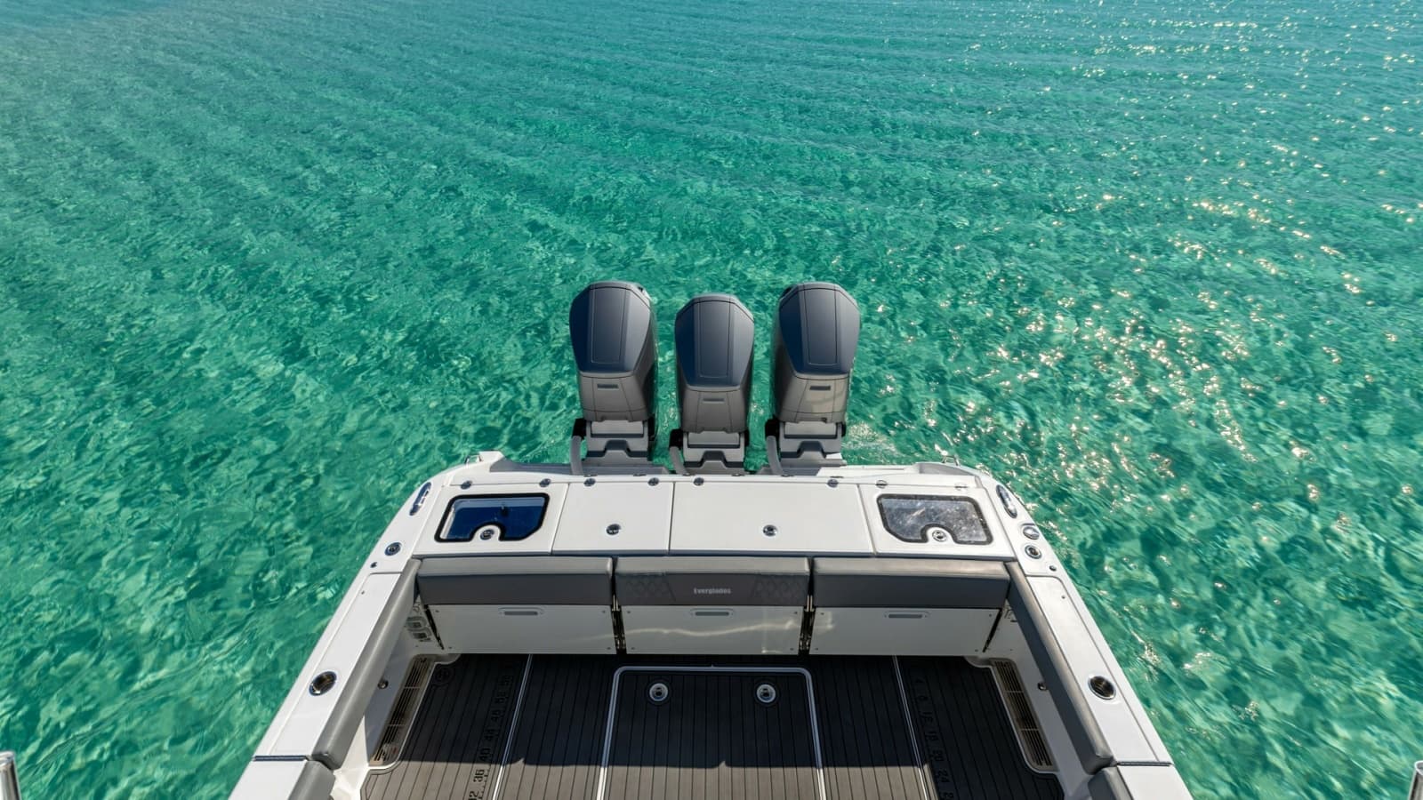 2024 Everglades 455 Center Console - Photo 32