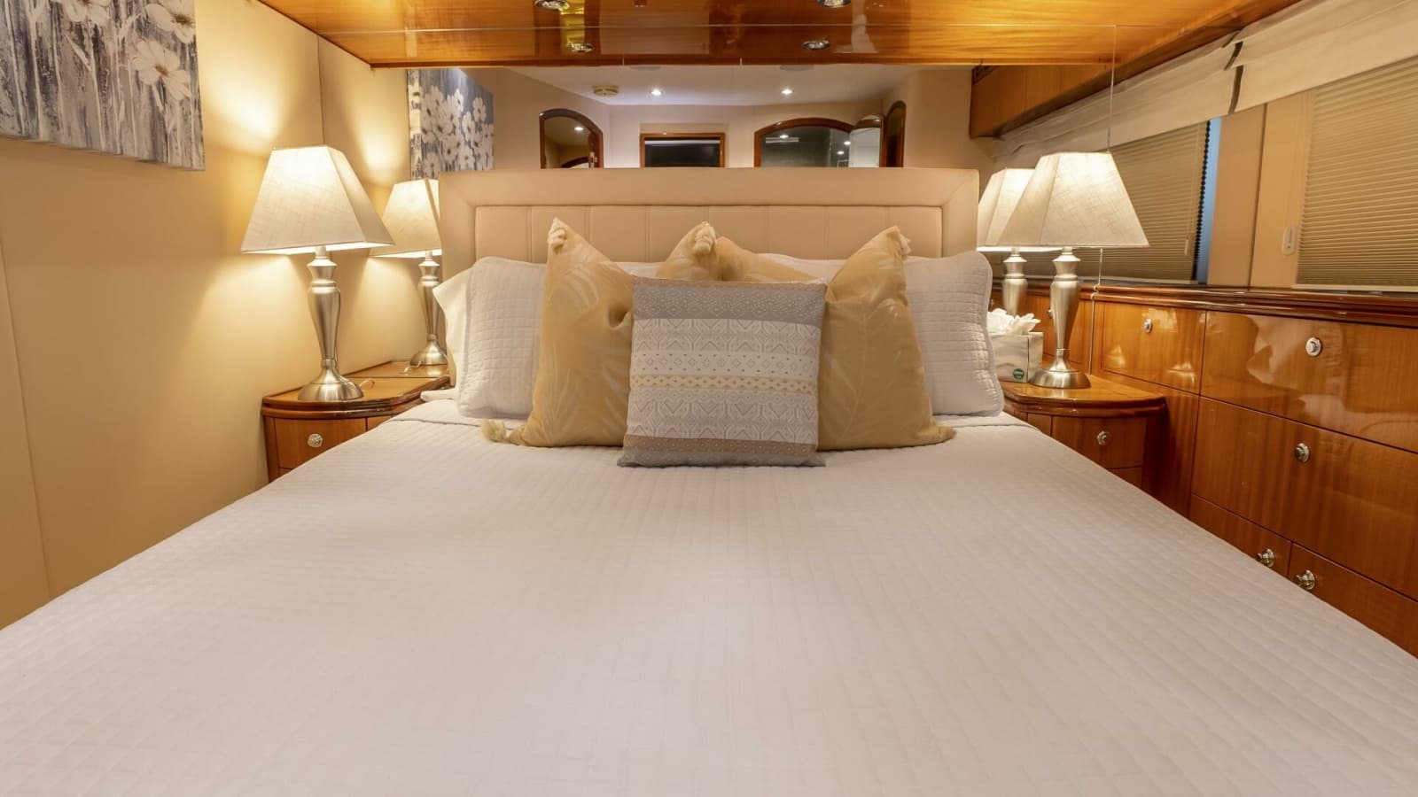2007 Hatteras 80 - Photo 52