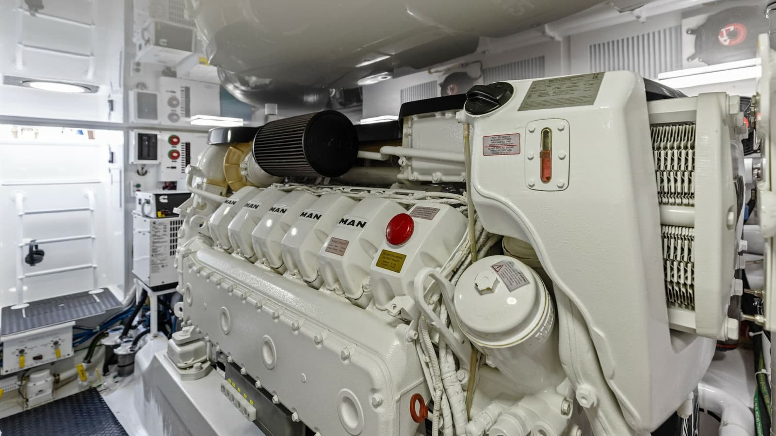 2024 Viking 54 Convertible - Photo 80