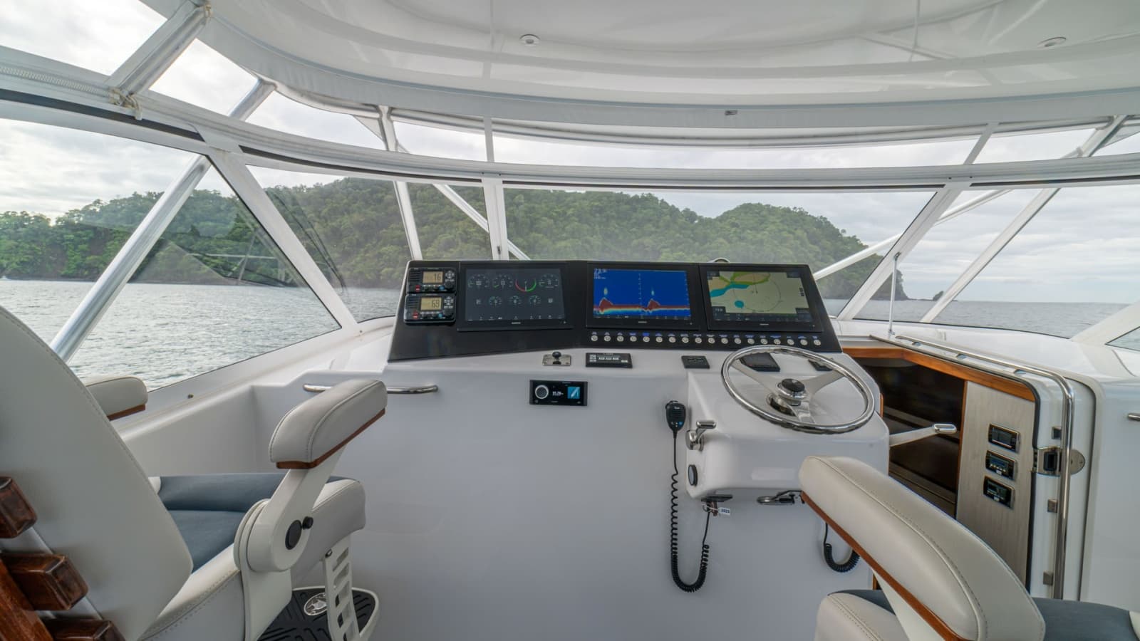 2020 Cabo 40 Express - Photo 2