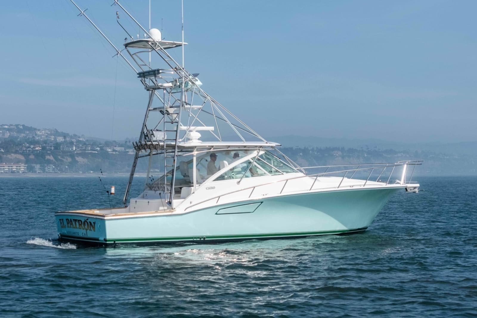 2005 Cabo 40 Express - Photo 26