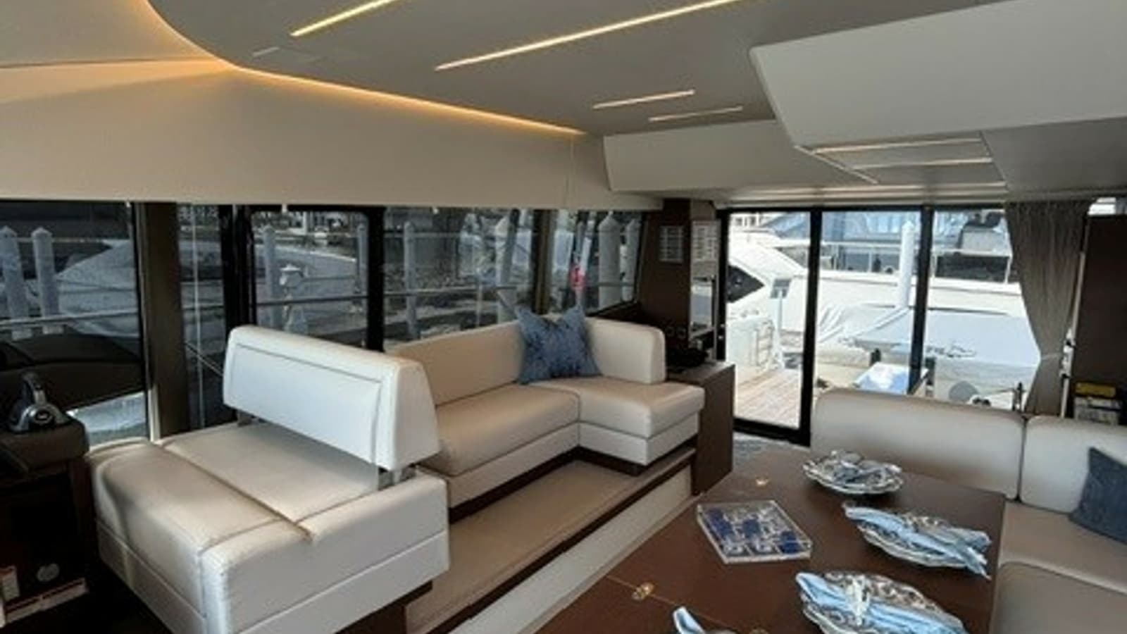 2024 Prestige 520 Flybridge - Photo 5