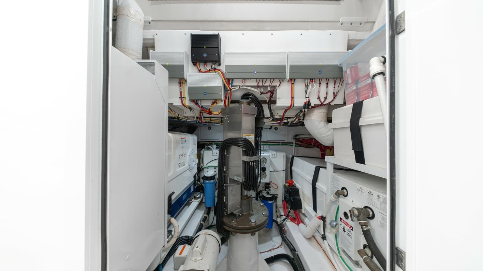 2022 Valhalla Boatworks V-46 - Photo 39