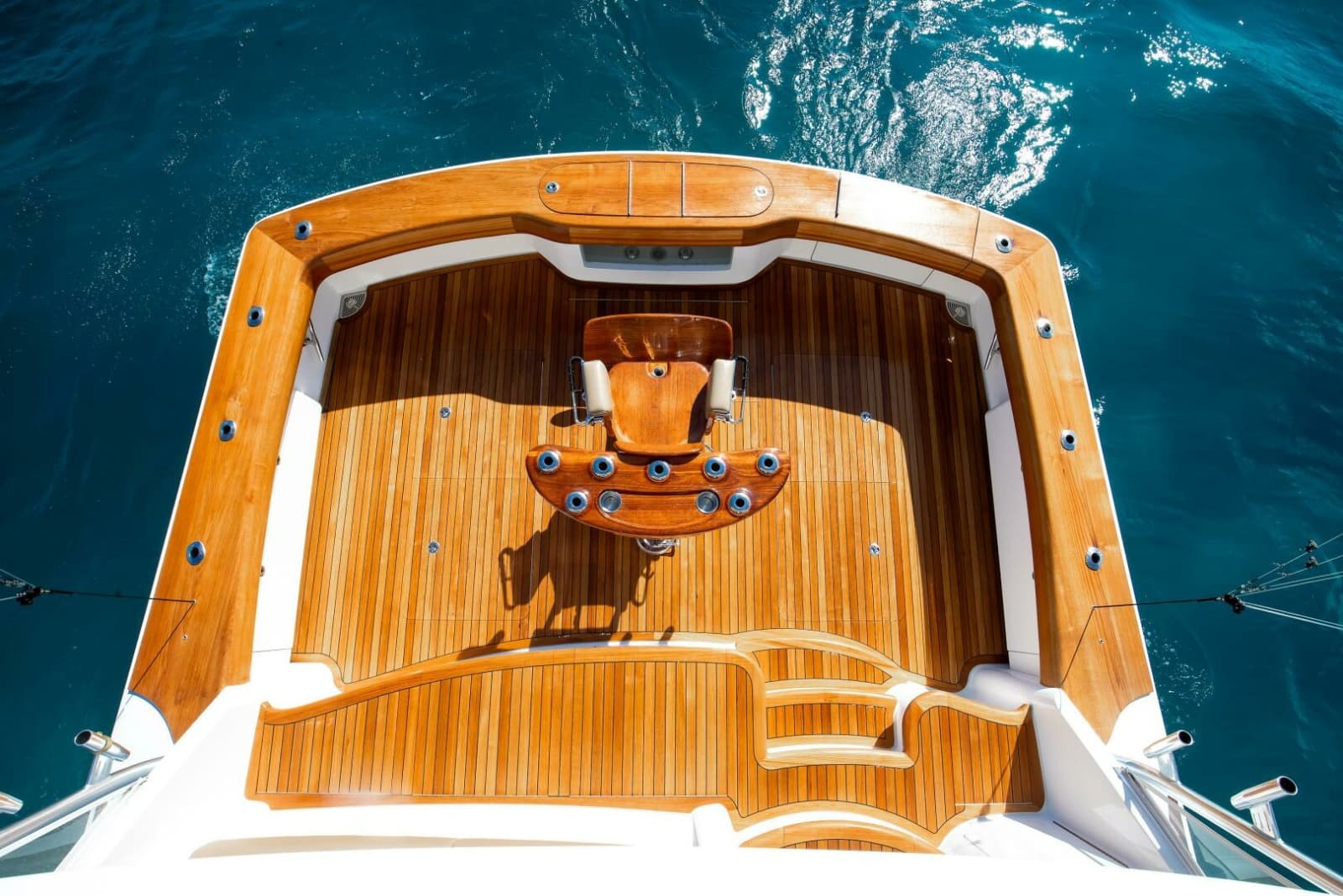 2015 Viking 70 Convertible - Photo 23