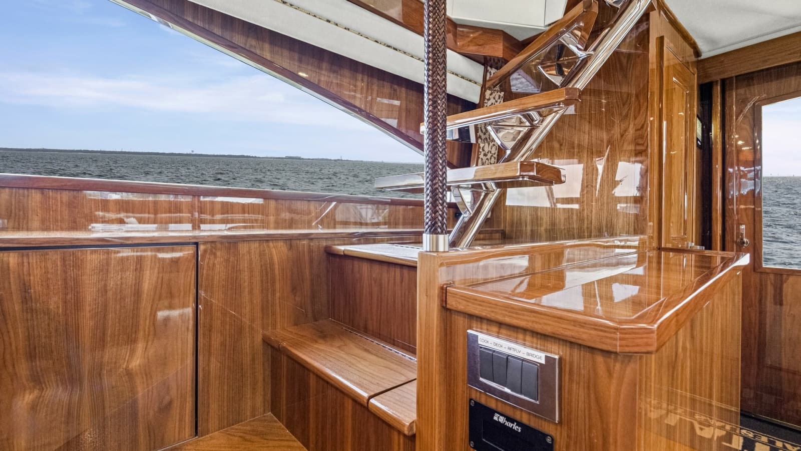 2017 Viking 72 Enclosed Bridge - Photo 9