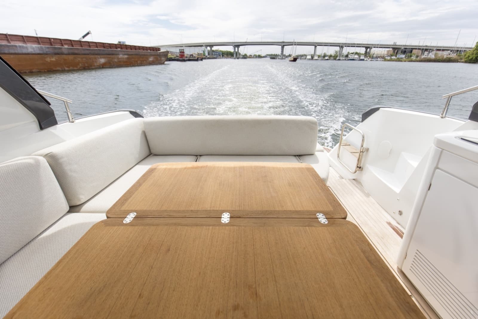 2022 Beneteau 41 Grand Turismo - Photo 27