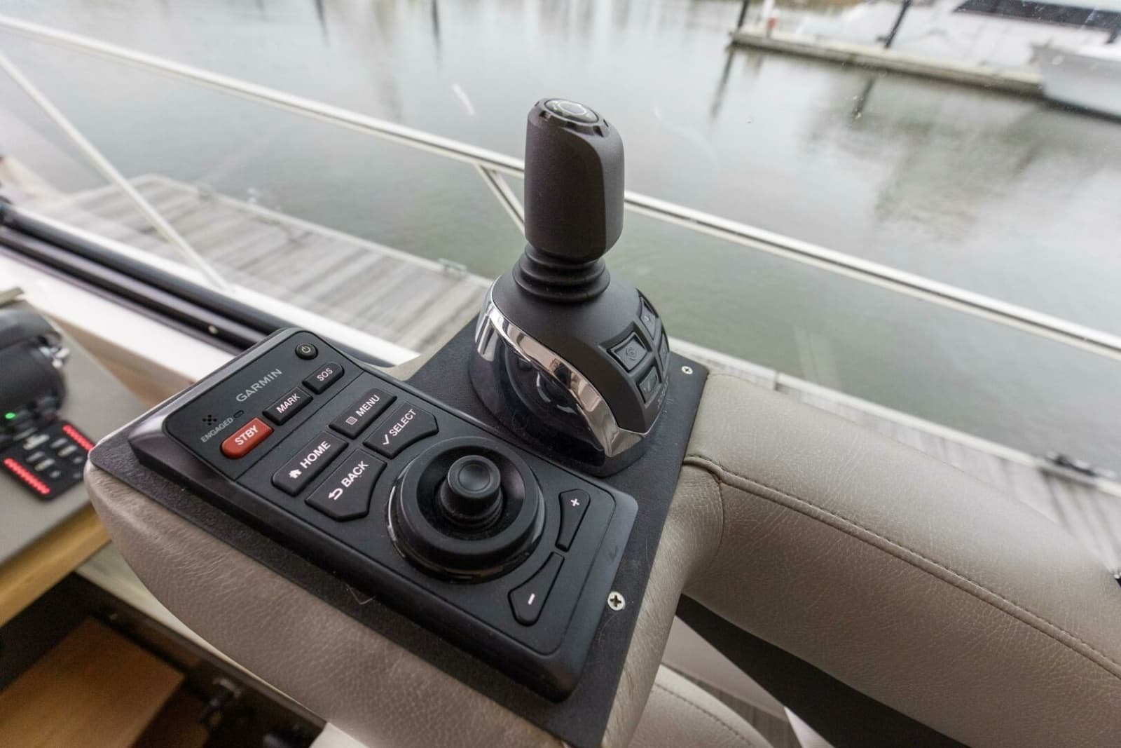 2019 Tiara Yachts C49 Coupe - Photo 49