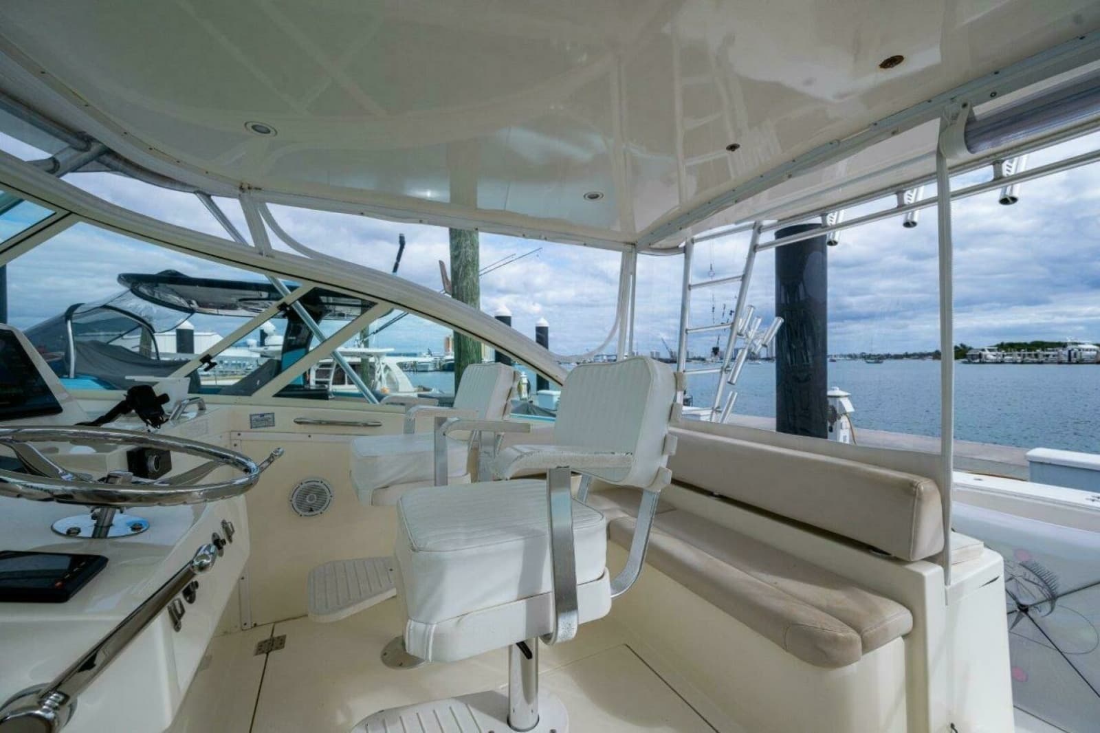 2007 Albemarle 36 Express - Photo 26