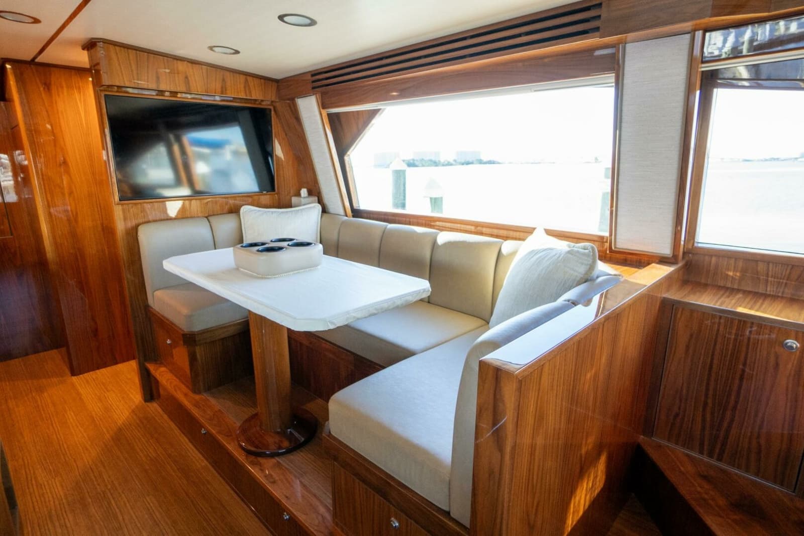 2021 Viking 72 Enclosed Bridge - Photo 12