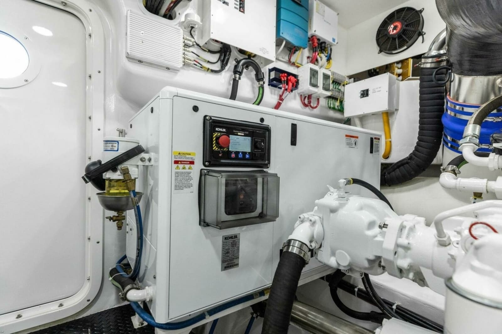 2026 Viking 82 Convertible - Photo 295