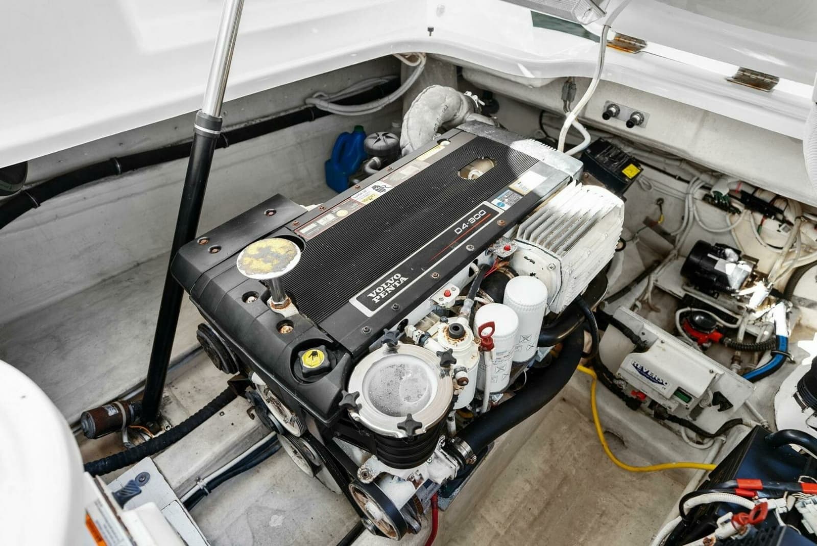 2008 Tiara Yachts 3500 Sovran - Photo 33