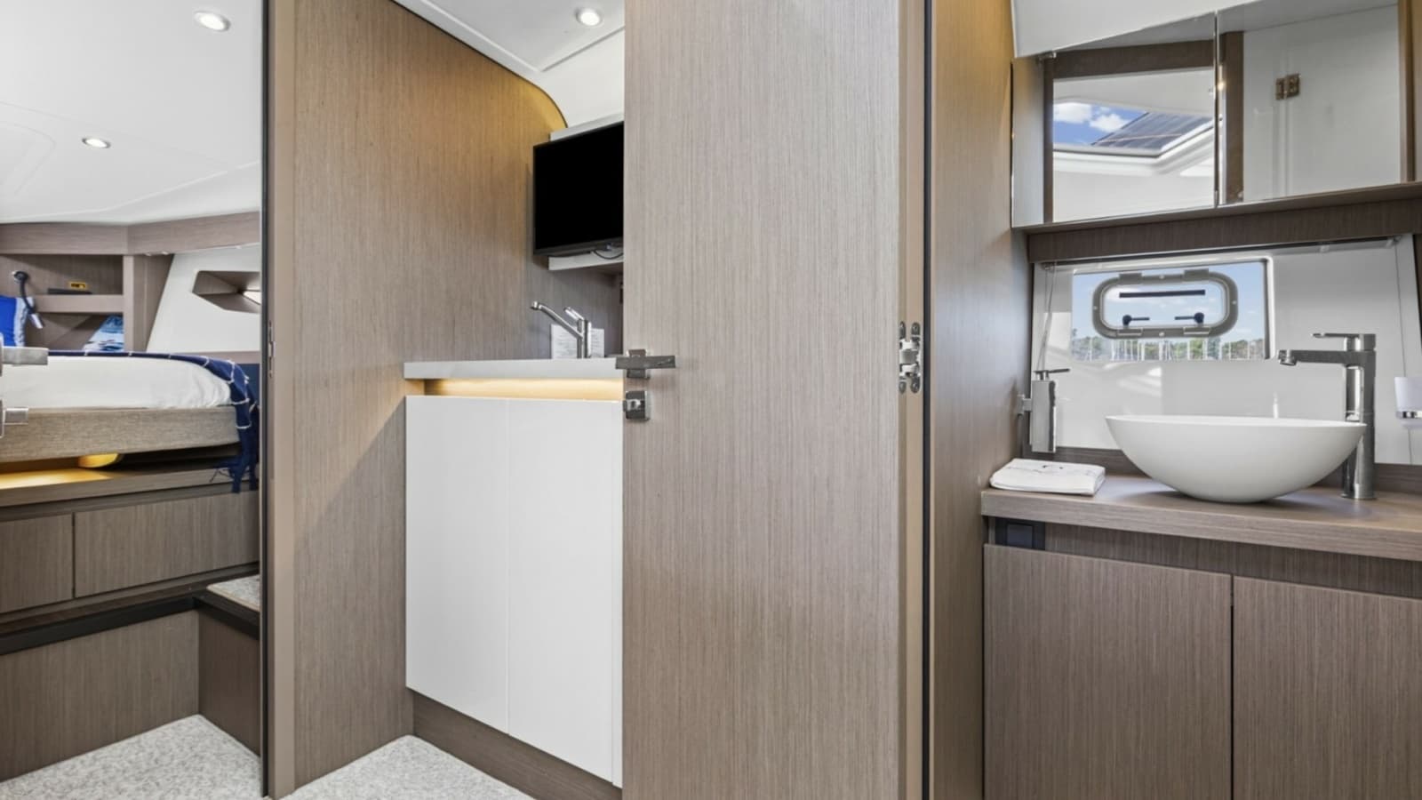 2022 Beneteau 41 Grand Turismo - Photo 16