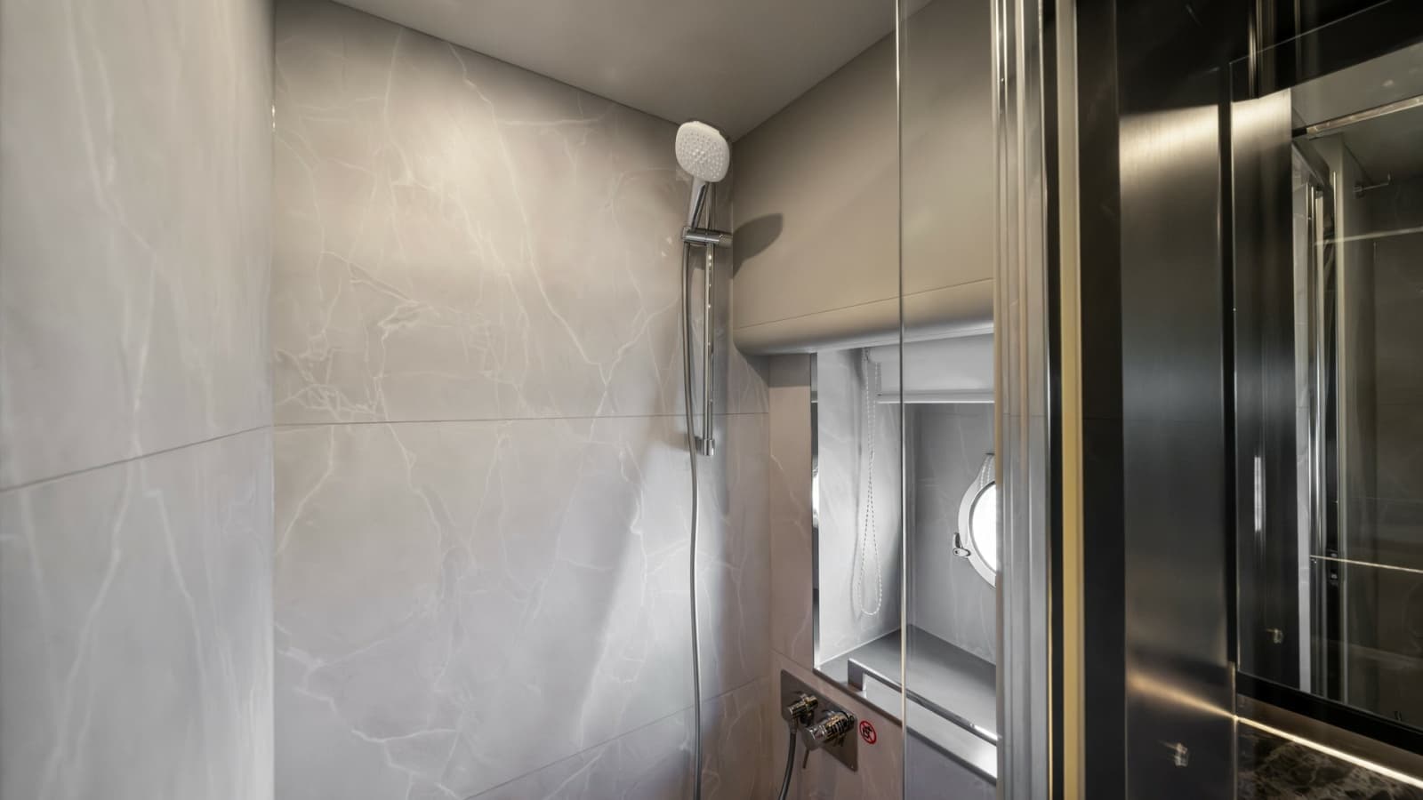 2026 Absolute 58 Navetta - Photo 38