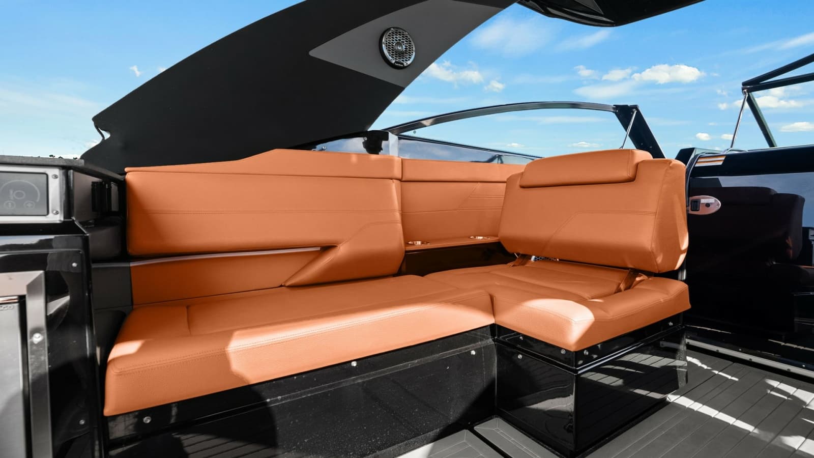 2022 Cruisers Yachts 34 GLS - Photo 12