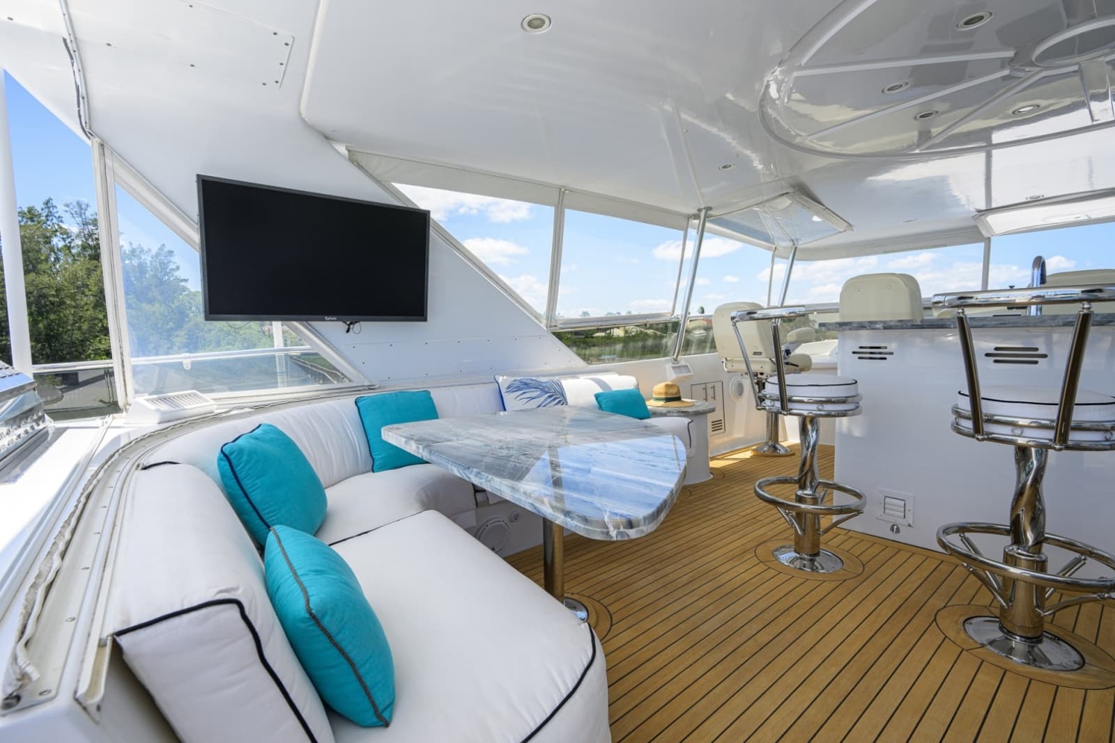 2005 Hatteras 100 Motor Yacht - Photo 45