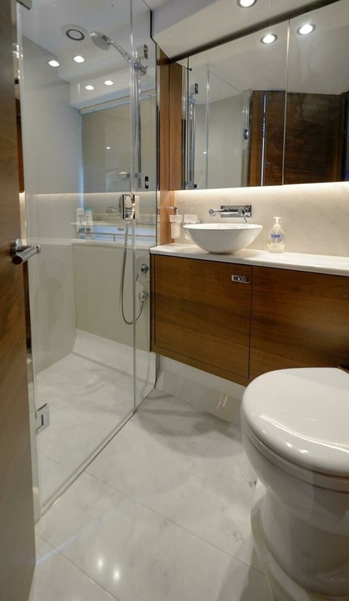 2021 Princess F50 - Photo 31