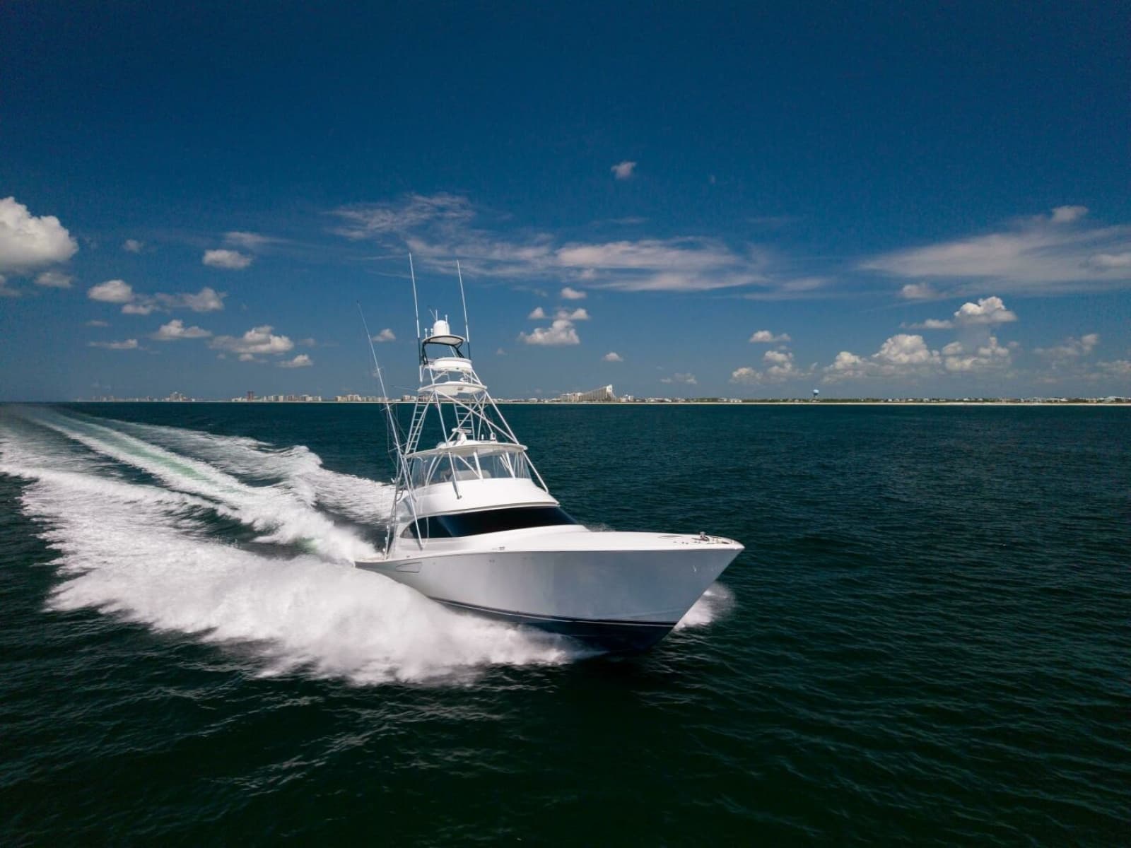 2018 Viking 62 Convertible - Photo 52