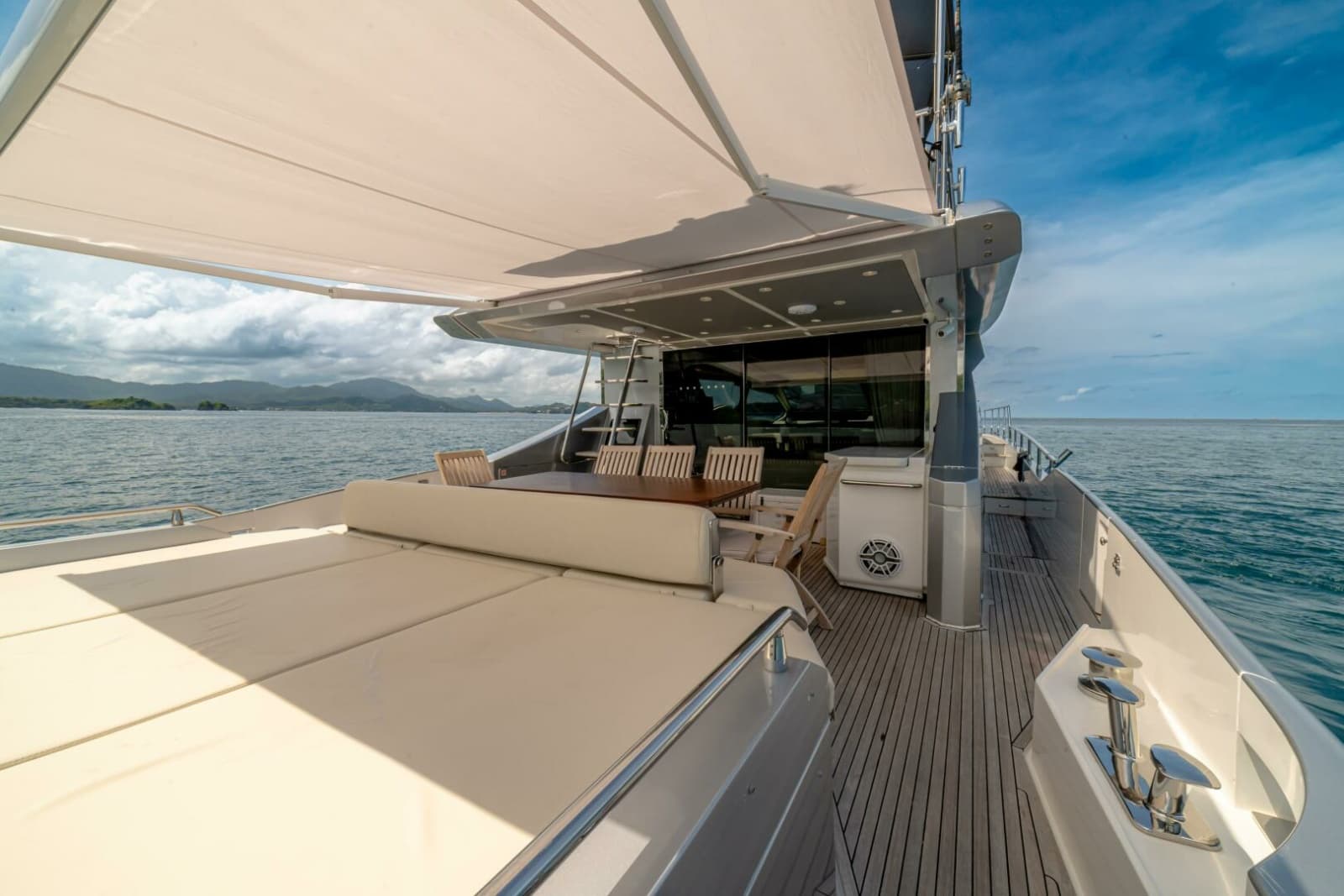 2017 Azimut 77S - Photo 36