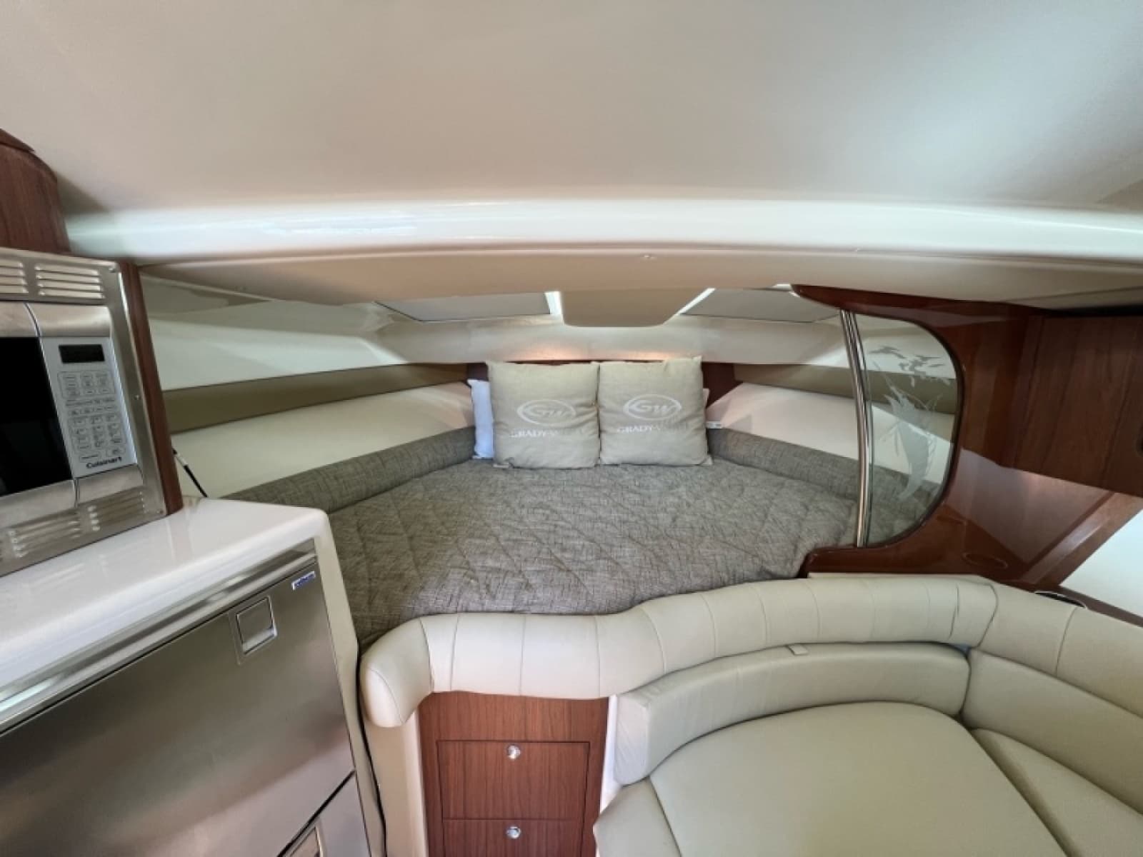 2019 Grady-White 37 Express - Photo 6