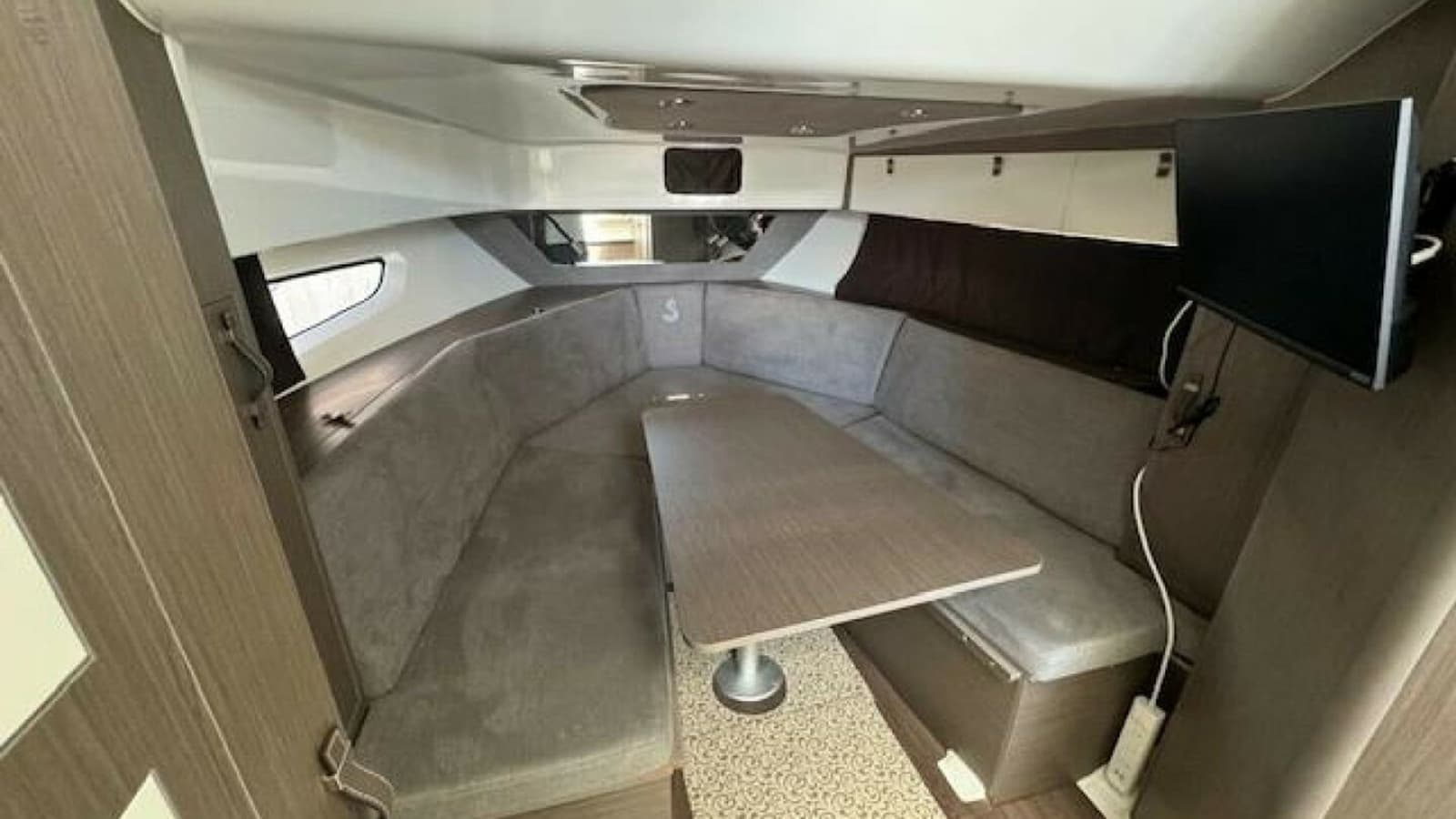 2022 Beneteau 32 Gran Turismo - Photo 23