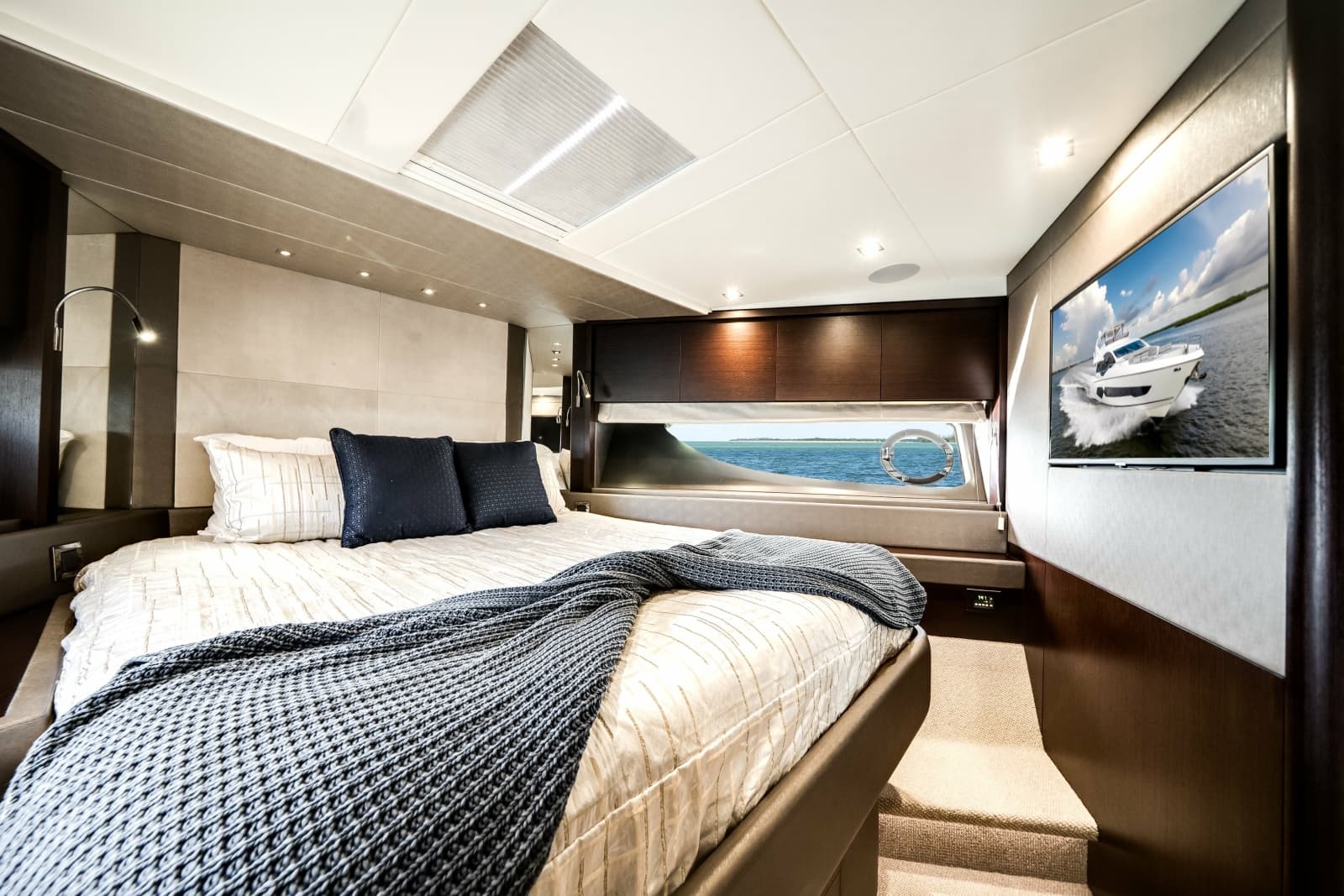 2019 Sunseeker 76 Flybridge - Photo 25