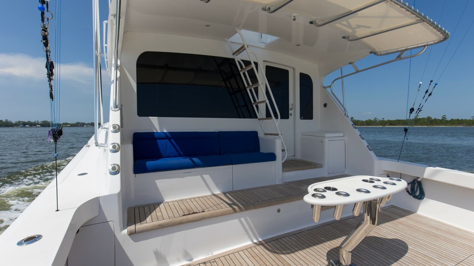 2005 Viking 61 Enclosed Bridge - Photo 4