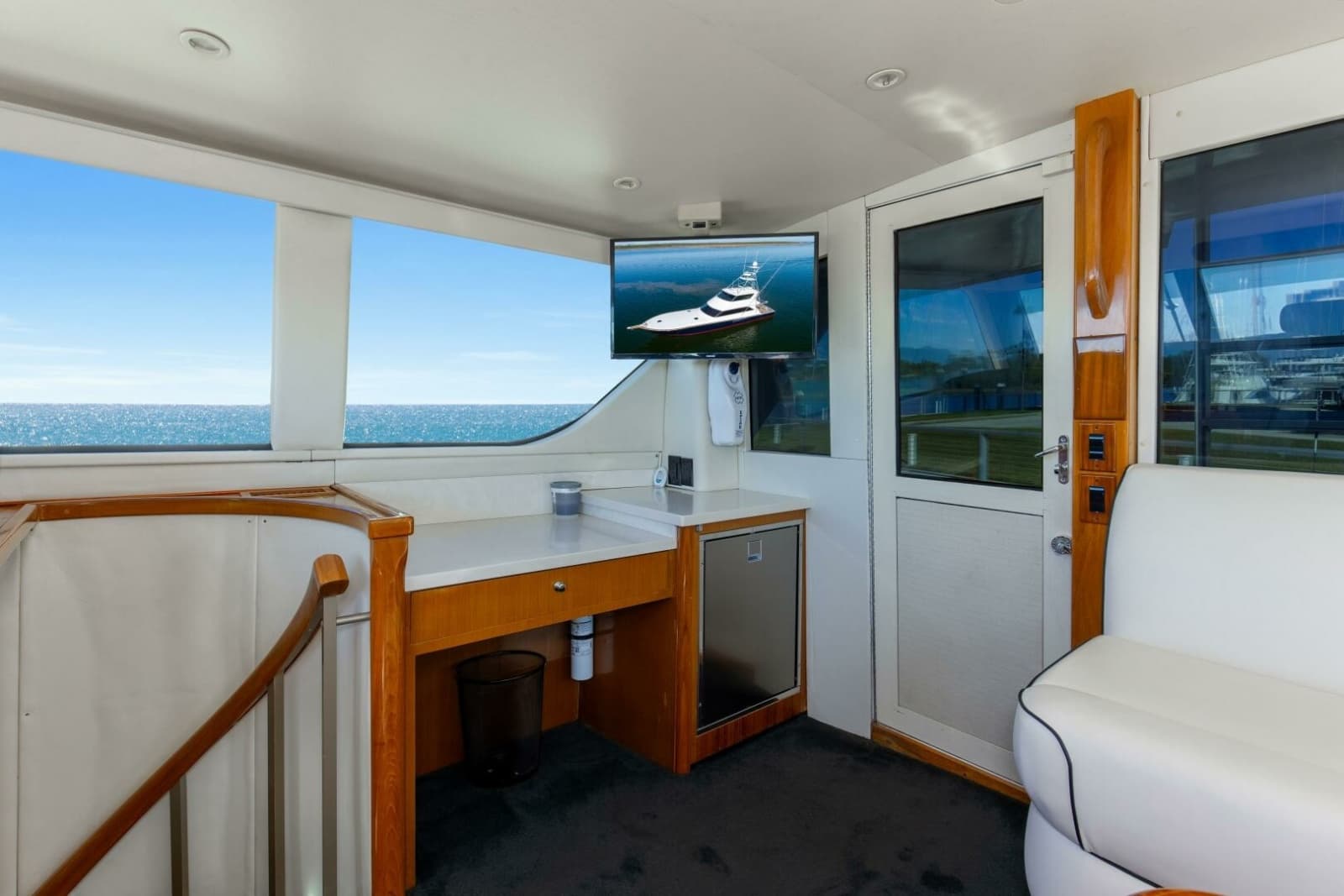 2001 Viking 65 Enclosed Bridge - Photo 53
