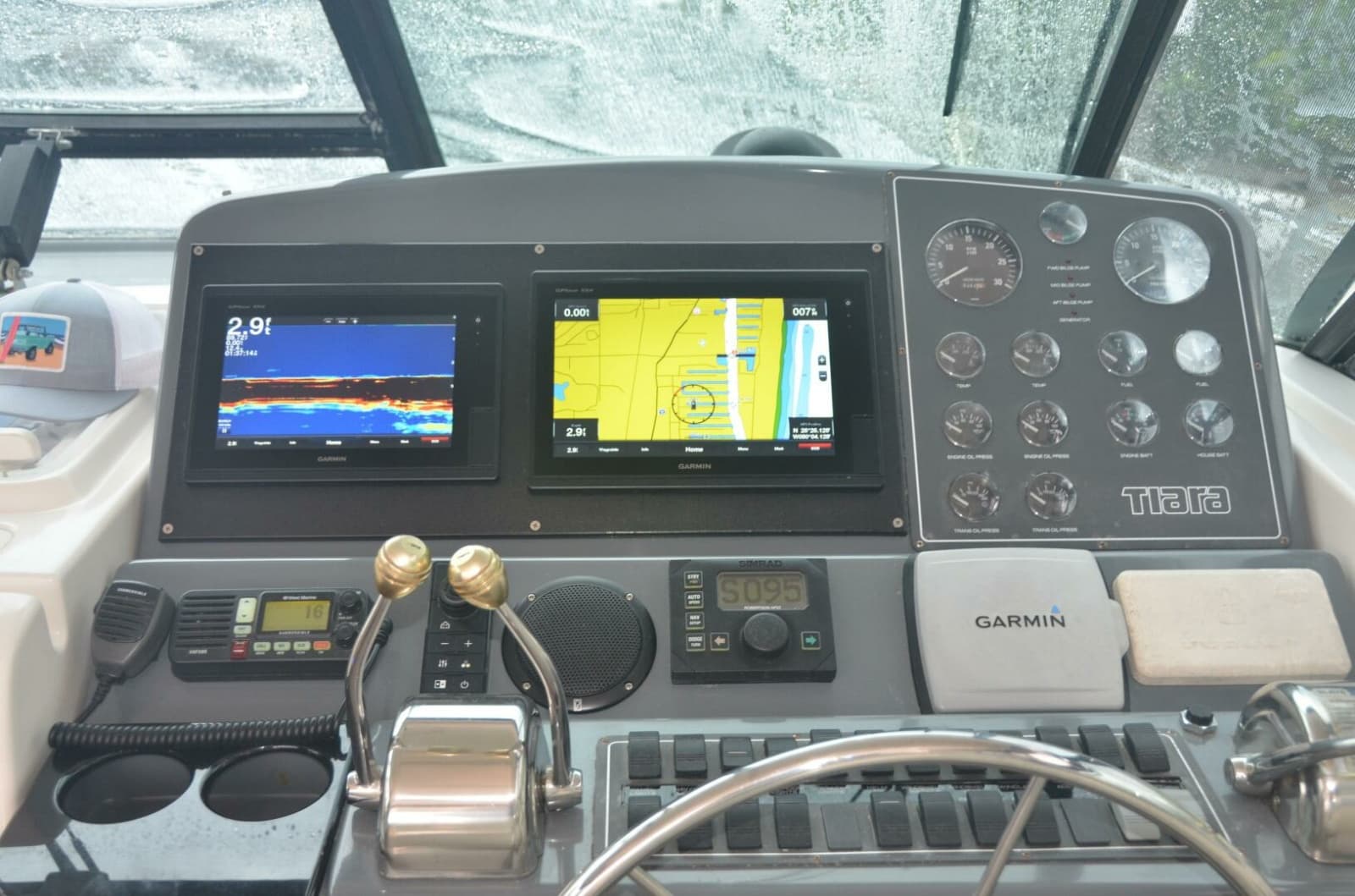 2001 Tiara Yachts 4100 Open - Photo 9