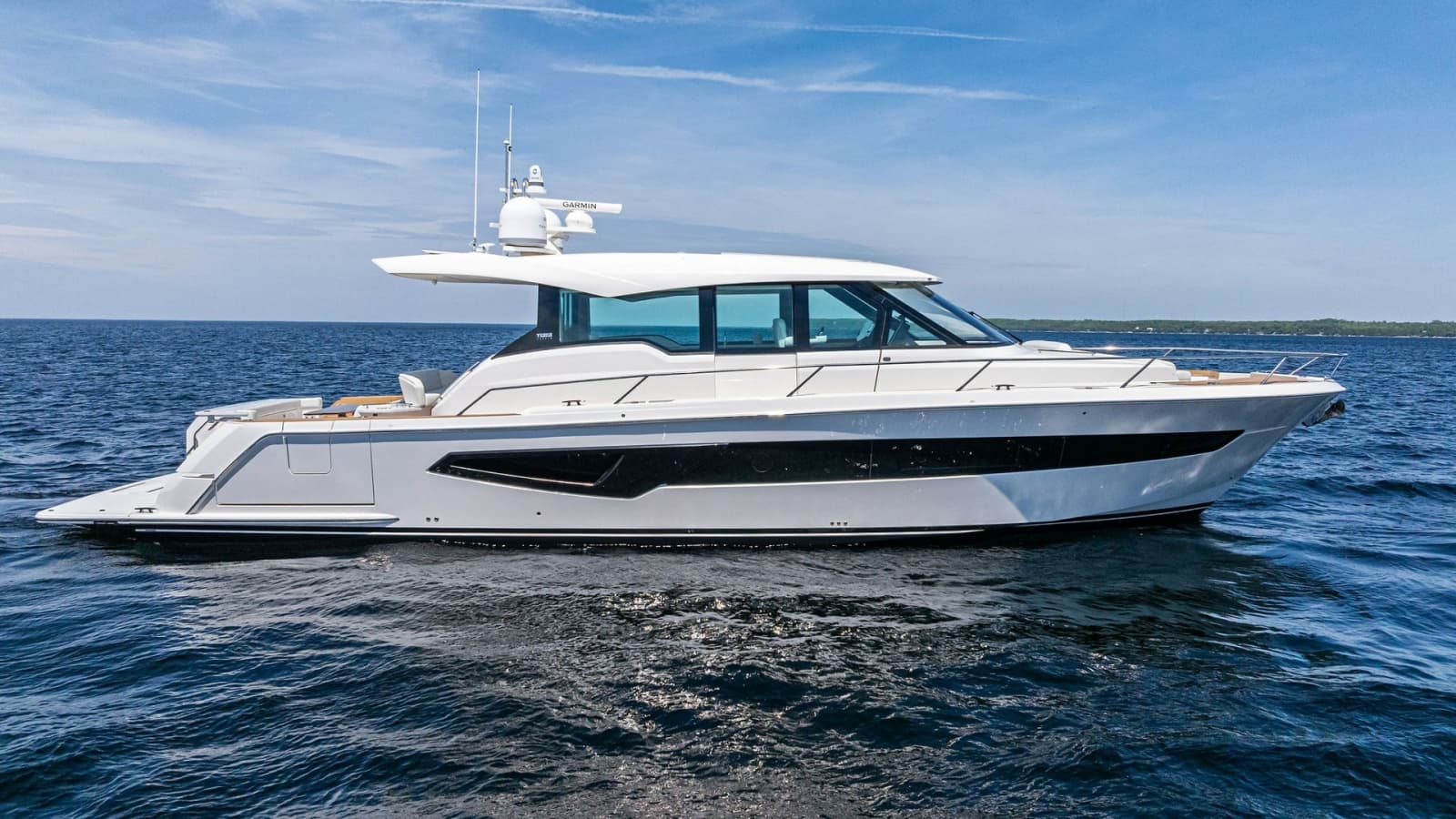 2025 Tiara Yachts EX 60 - Photo 1