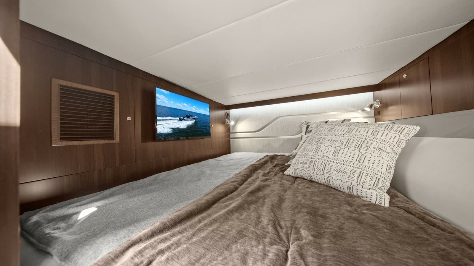 2023 Cruisers Yachts 42 GLS - Photo 27