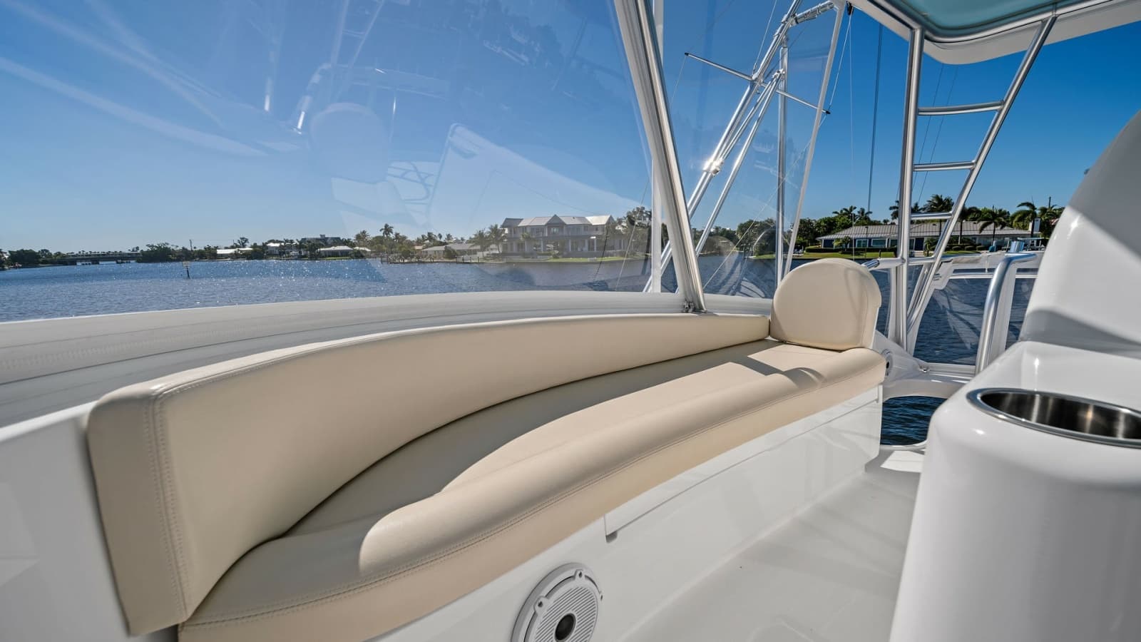 2021 Viking 54 Convertible - Photo 33