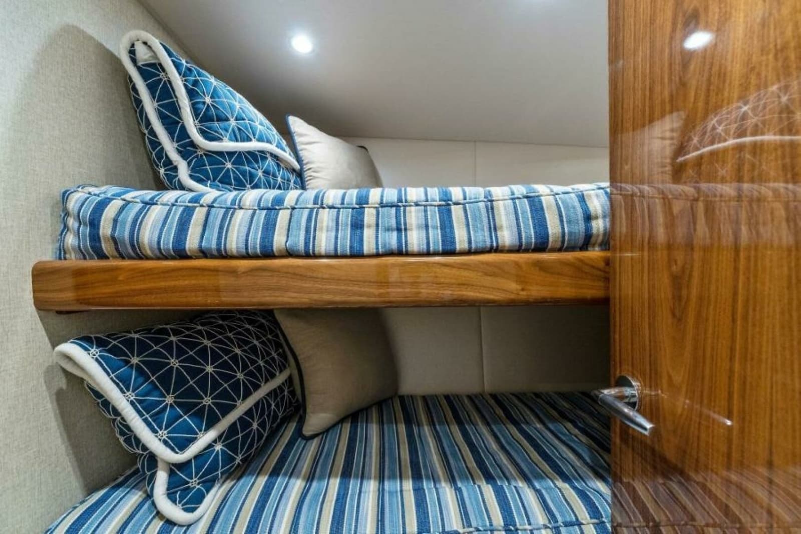 2021 Viking 54 Convertible - Photo 16