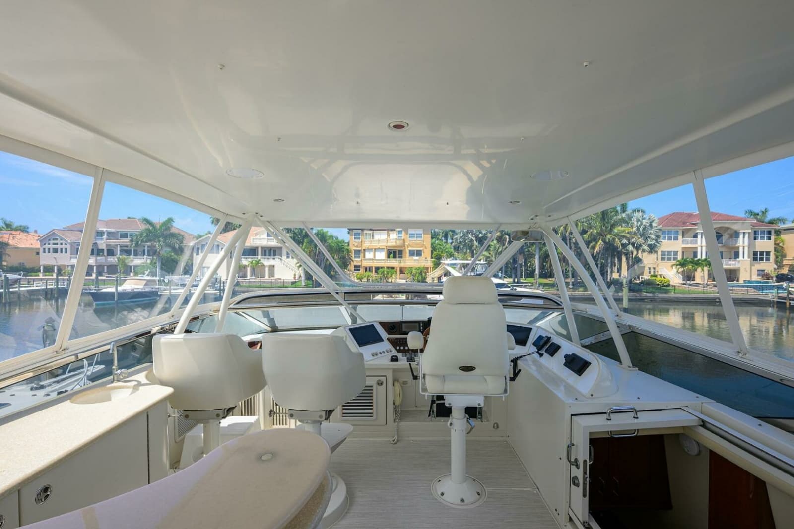 2005 Marquis 65 Motor Yacht - Photo 38